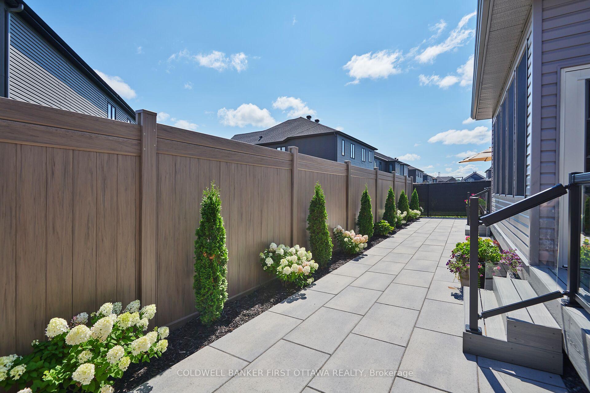 Photo 33 of 107 Ascari Road, Ottawa, Mahogany Community — HOMEH