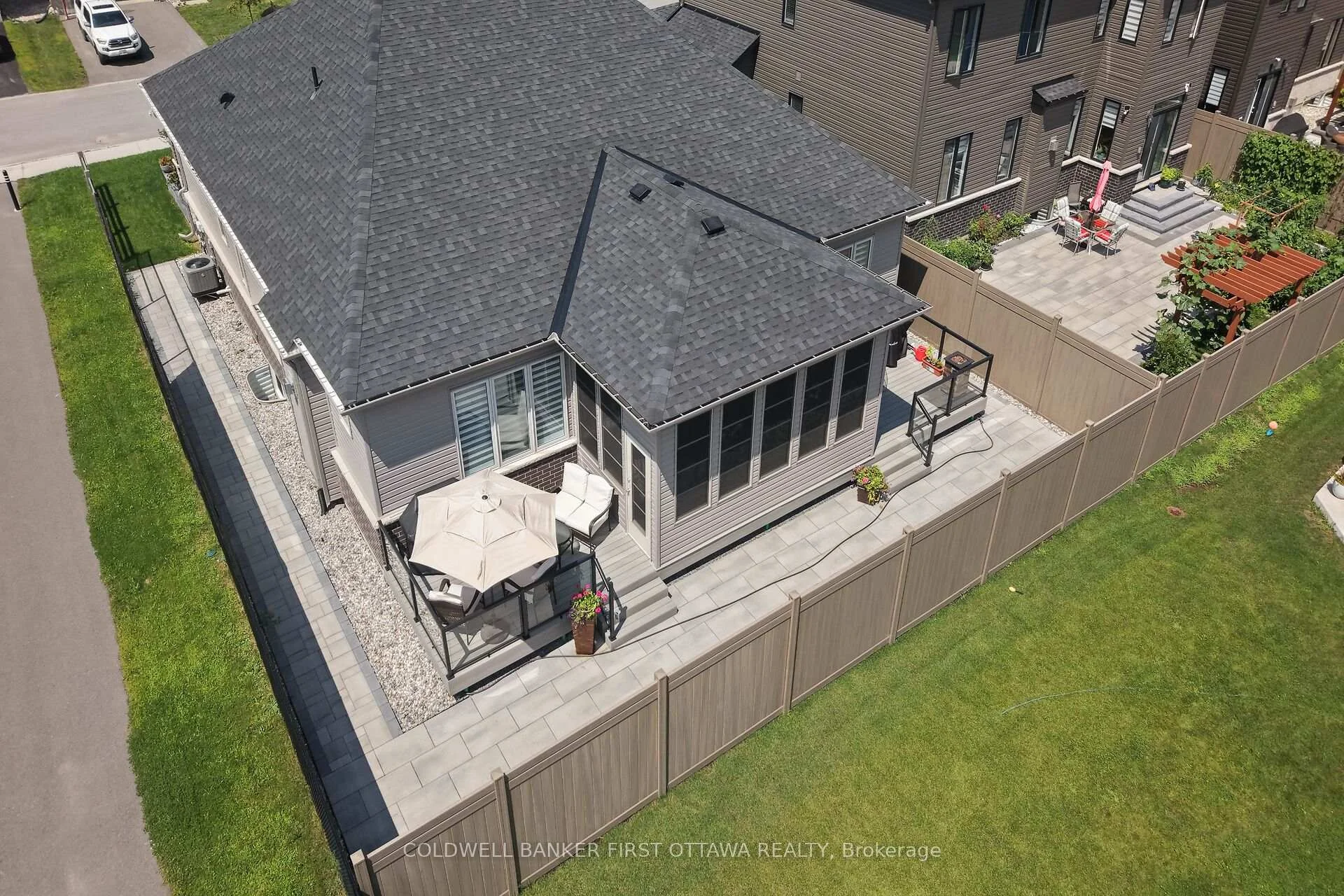 Photo 35 of 107 Ascari Road, Ottawa, Mahogany Community — HOMEH