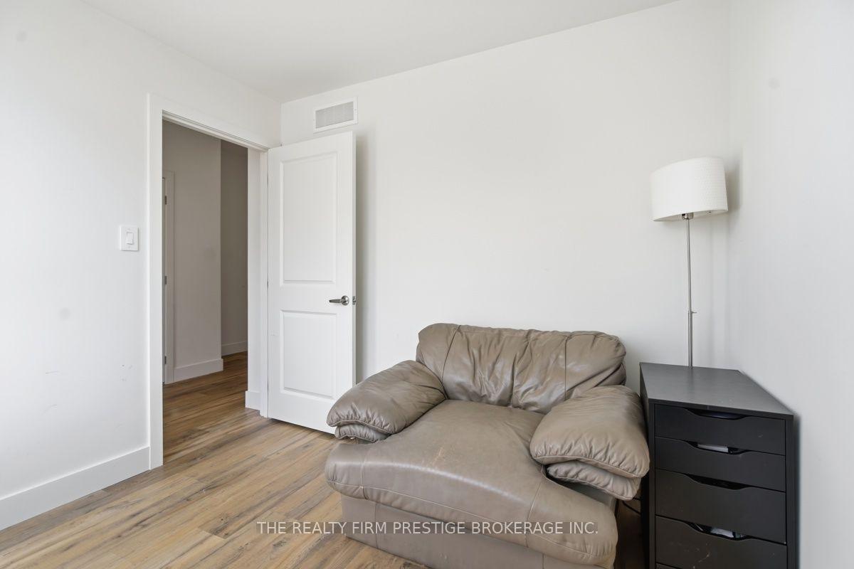 Photo 6 of Unit 28, 1595 Capri Crescent, London, North S — HOMEH