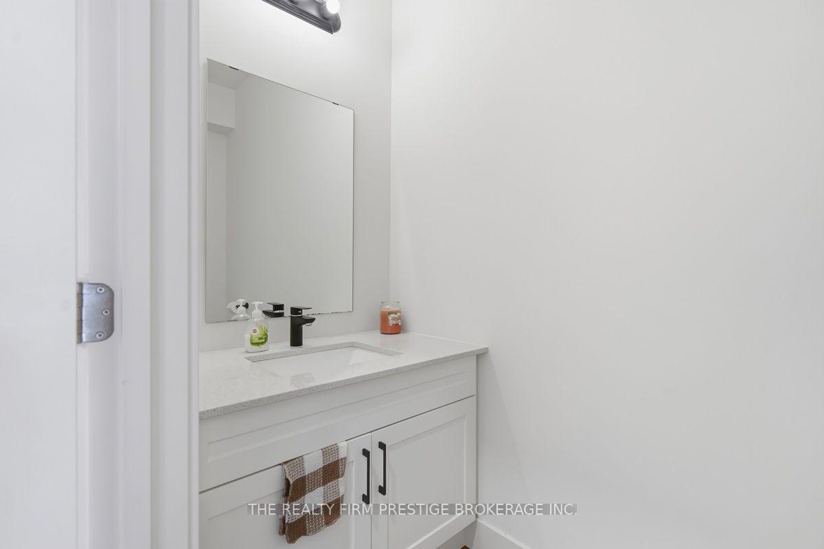 Photo 7 of Unit 28, 1595 Capri Crescent, London, North S — HOMEH