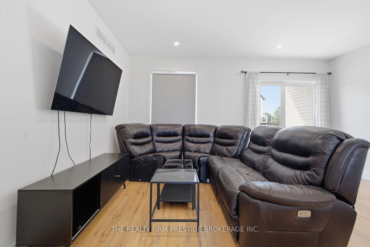 Photo 13 of Unit 28, 1595 Capri Crescent, London, North S — HOMEH