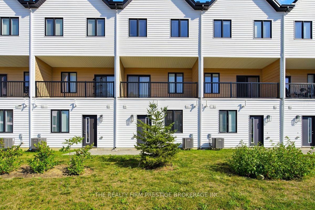 Photo 26 of Unit 28, 1595 Capri Crescent, London, North S — HOMEH