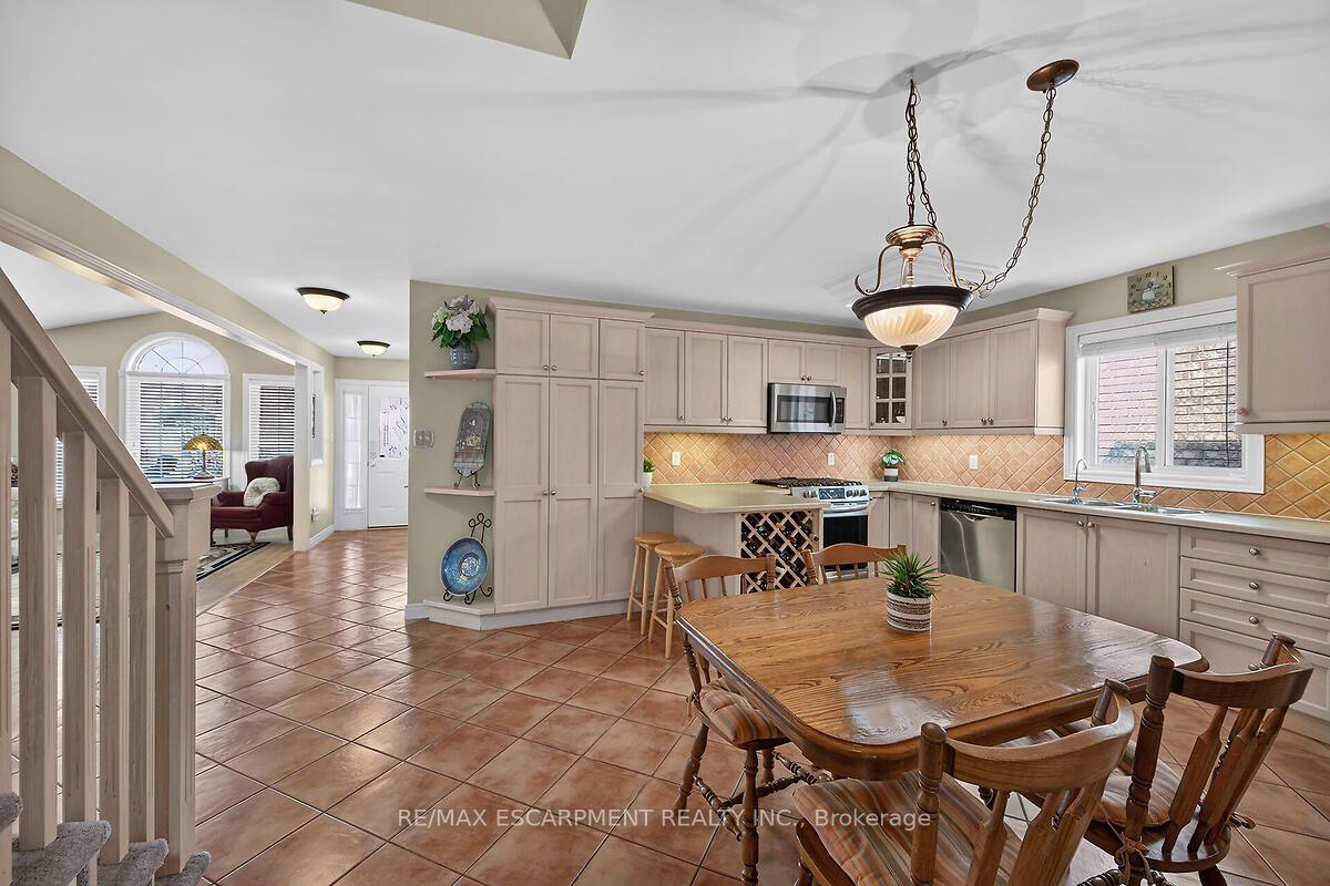 Photo 13 of 25 Eric Burke Court, Hamilton, Jerome — HOMEH