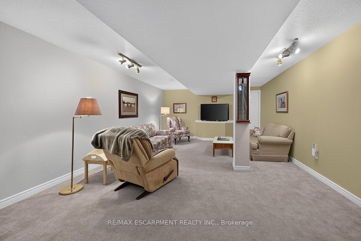 Photo 33 of 25 Eric Burke Court, Hamilton, Jerome — HOMEH