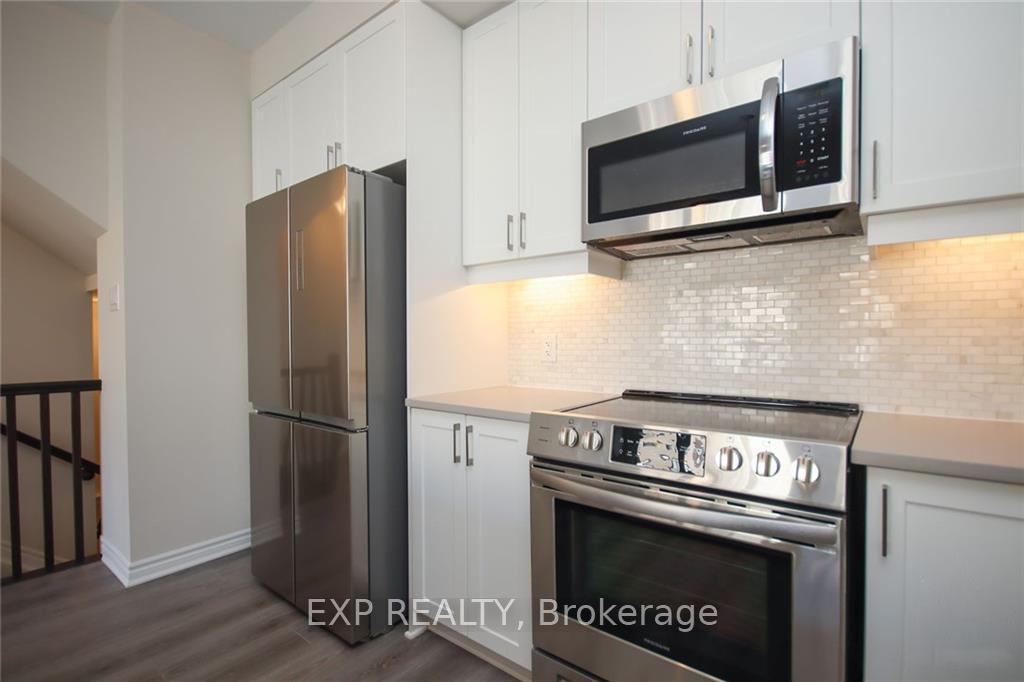 Photo 8 of 808 Mikinak Road, Ottawa, CFB Rockcliffe and Area — HOMEH