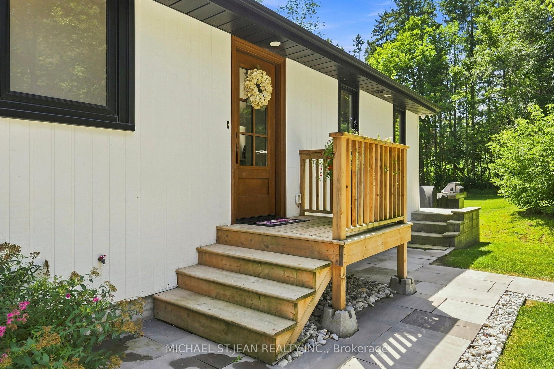 Photo 4 of 1095 Governors Road, Hamilton, Rural Dundas — HOMEH