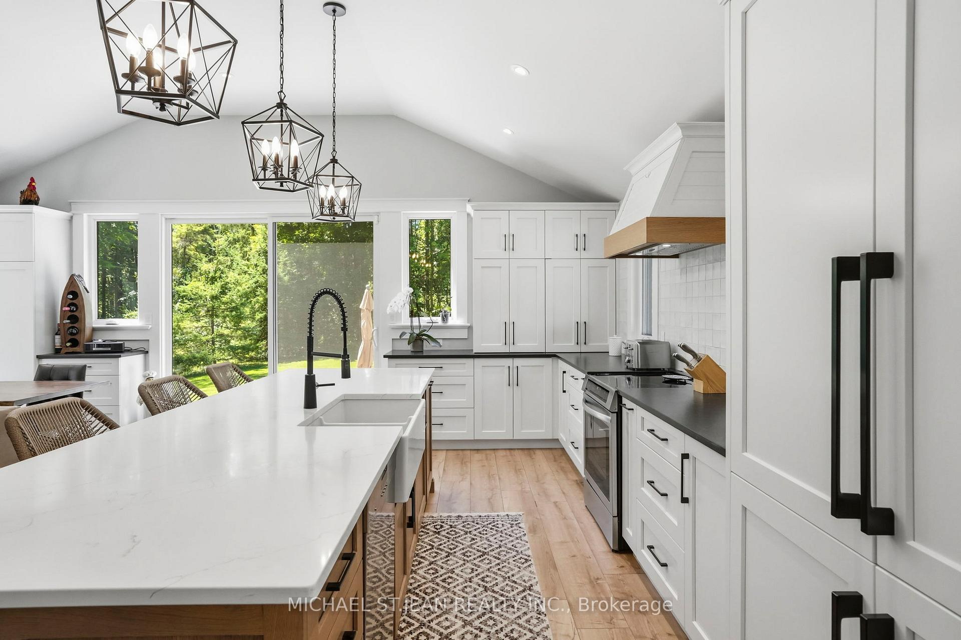 Photo 8 of 1095 Governors Road, Hamilton, Rural Dundas — HOMEH