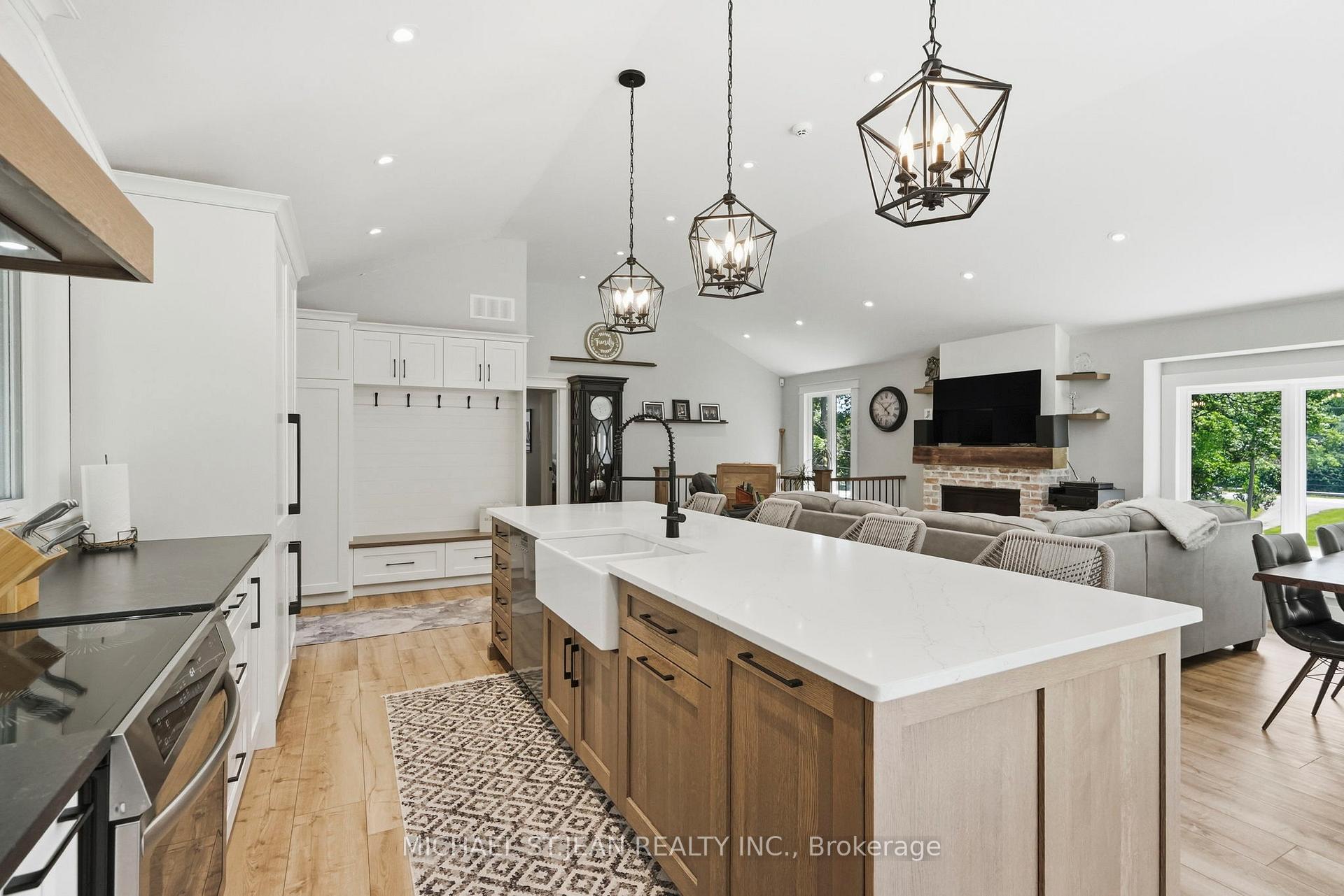 Photo 10 of 1095 Governors Road, Hamilton, Rural Dundas — HOMEH