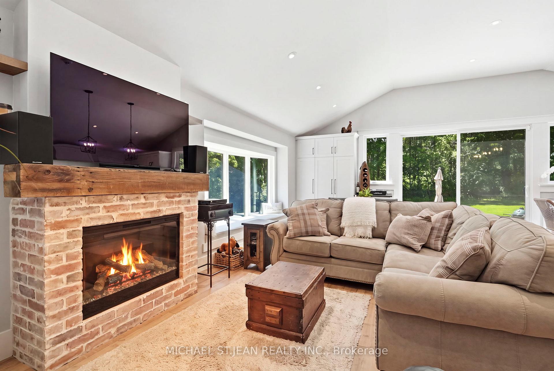 Photo 14 of 1095 Governors Road, Hamilton, Rural Dundas — HOMEH