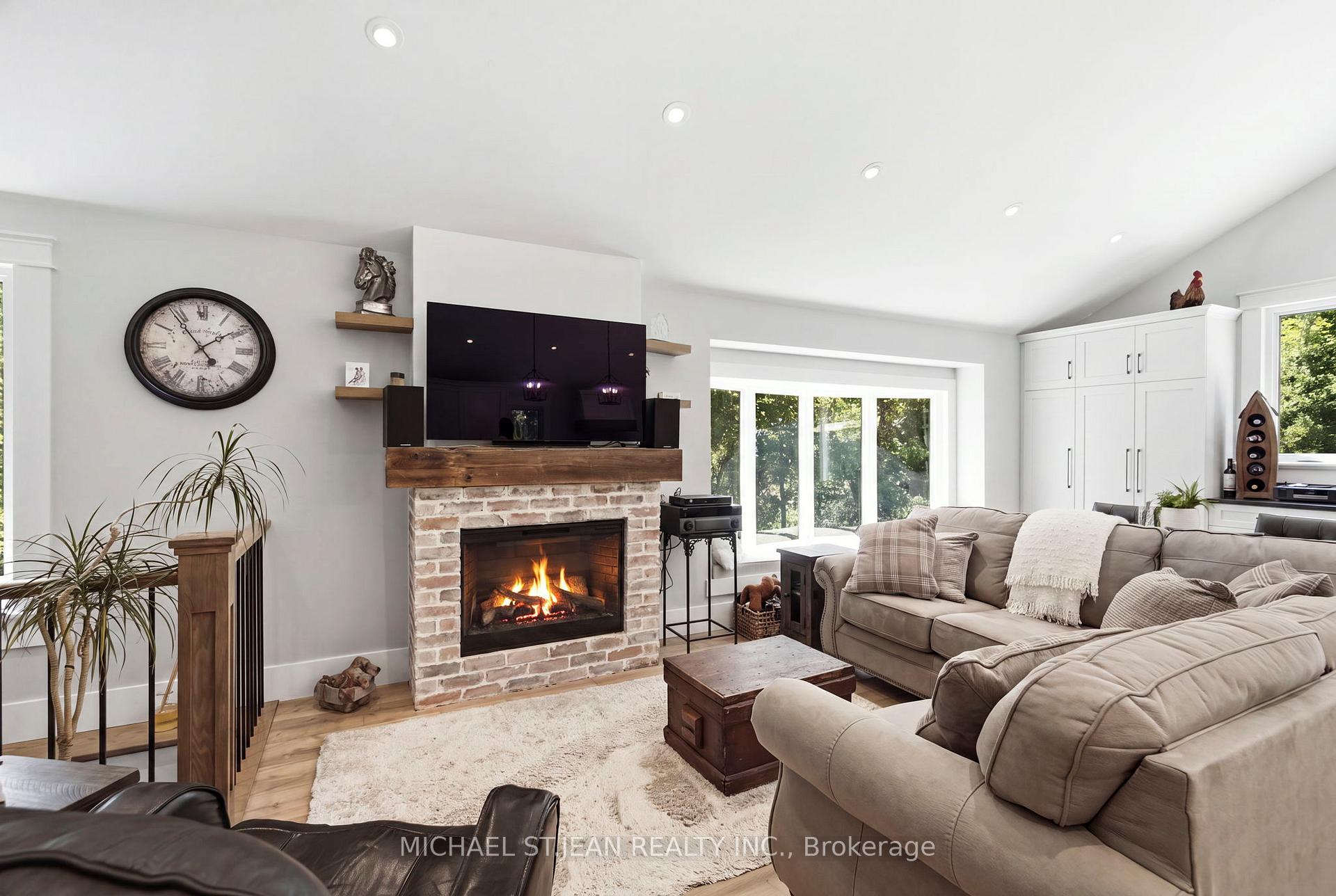Photo 15 of 1095 Governors Road, Hamilton, Rural Dundas — HOMEH