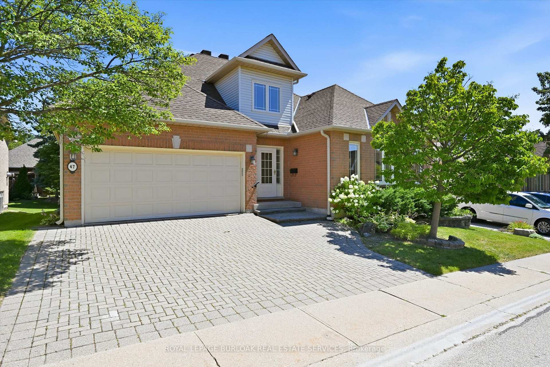 Photo 3 of Unit 47, 1150 Skyview Drive, Burlington, Tyandaga — HOMEH