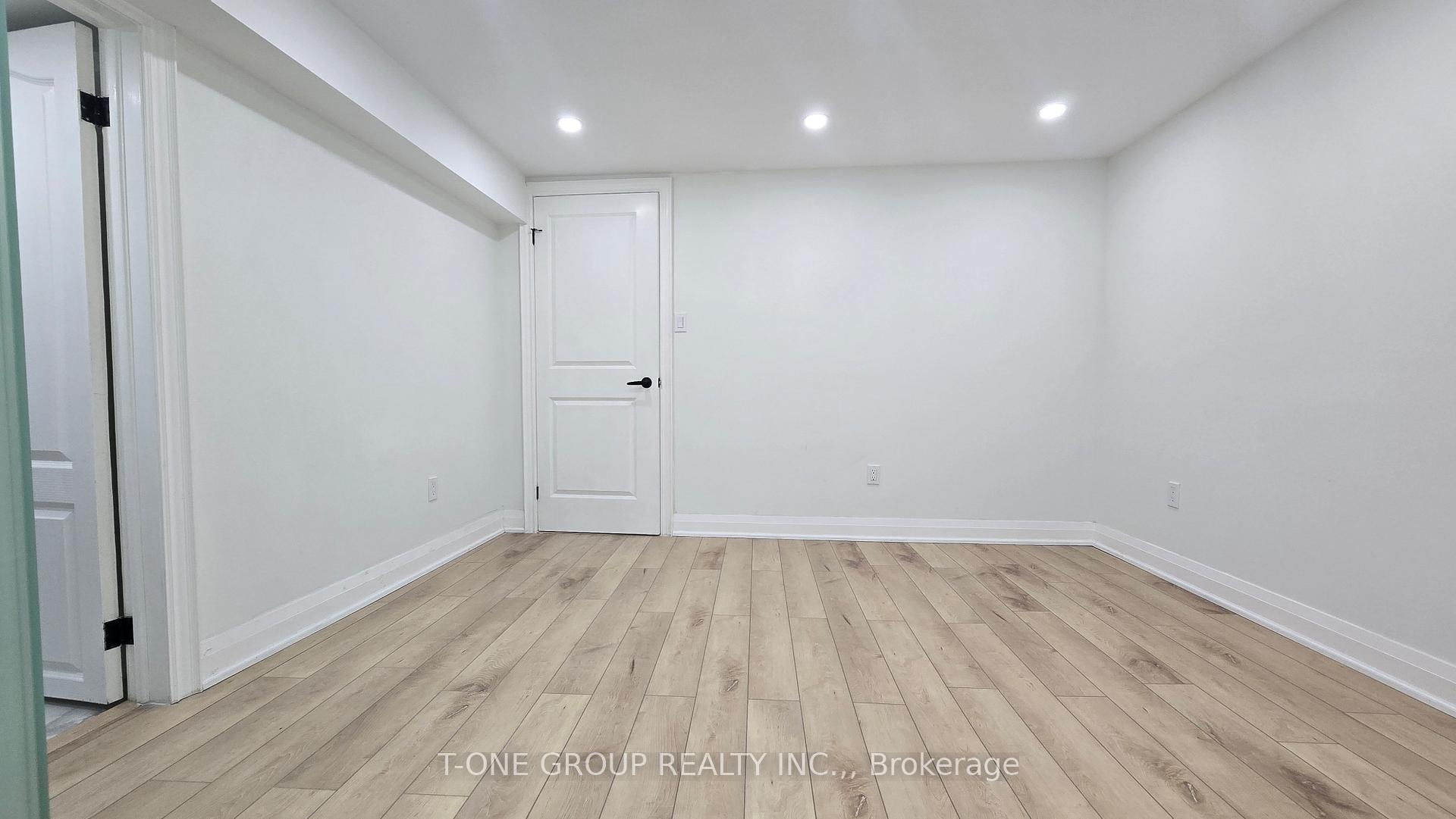Photo 9 of Unit BSMT A, 13 Eberly Woods Drive, Markham, Victoria Manor-Jennings Gate — HOMEH