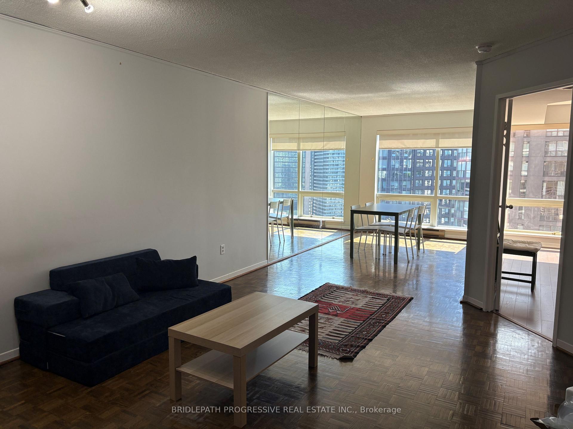 Photo 4 of Unit 2410, 1001 Bay Street E, Toronto, Bay Street Corridor — HOMEH