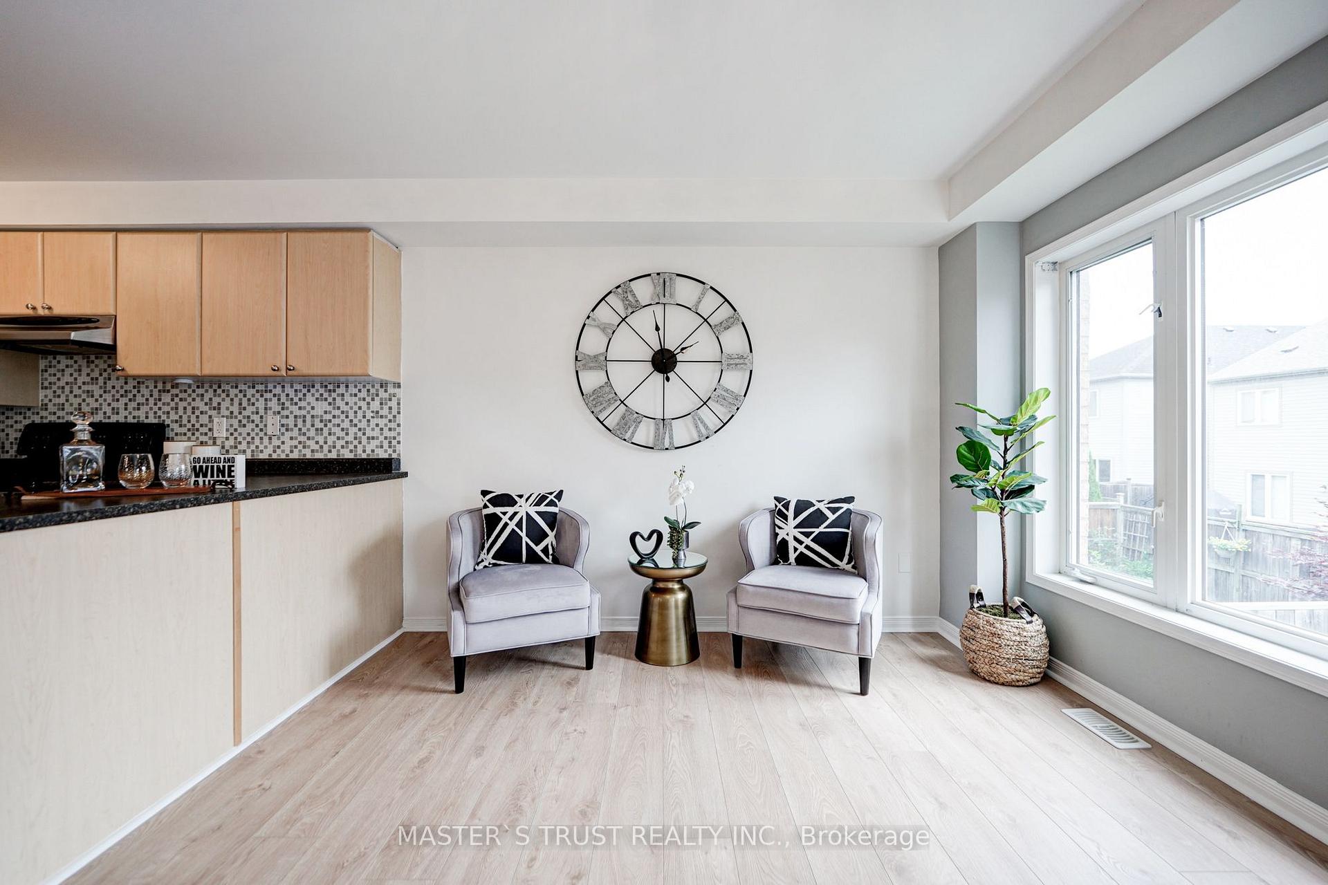 Photo 7 of 55 Bettina Place, Whitby, Rolling Acres — HOMEH