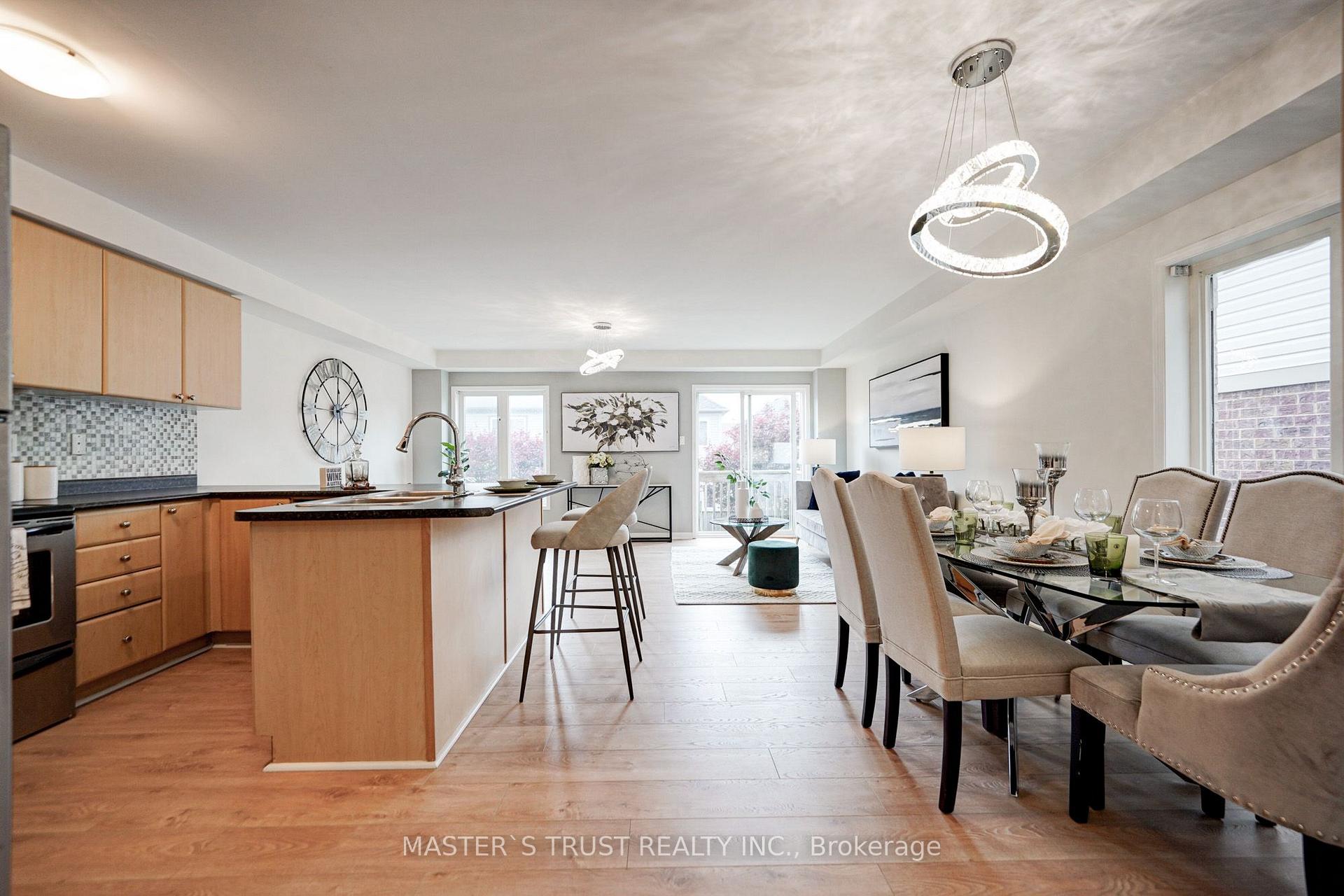 Photo 12 of 55 Bettina Place, Whitby, Rolling Acres — HOMEH