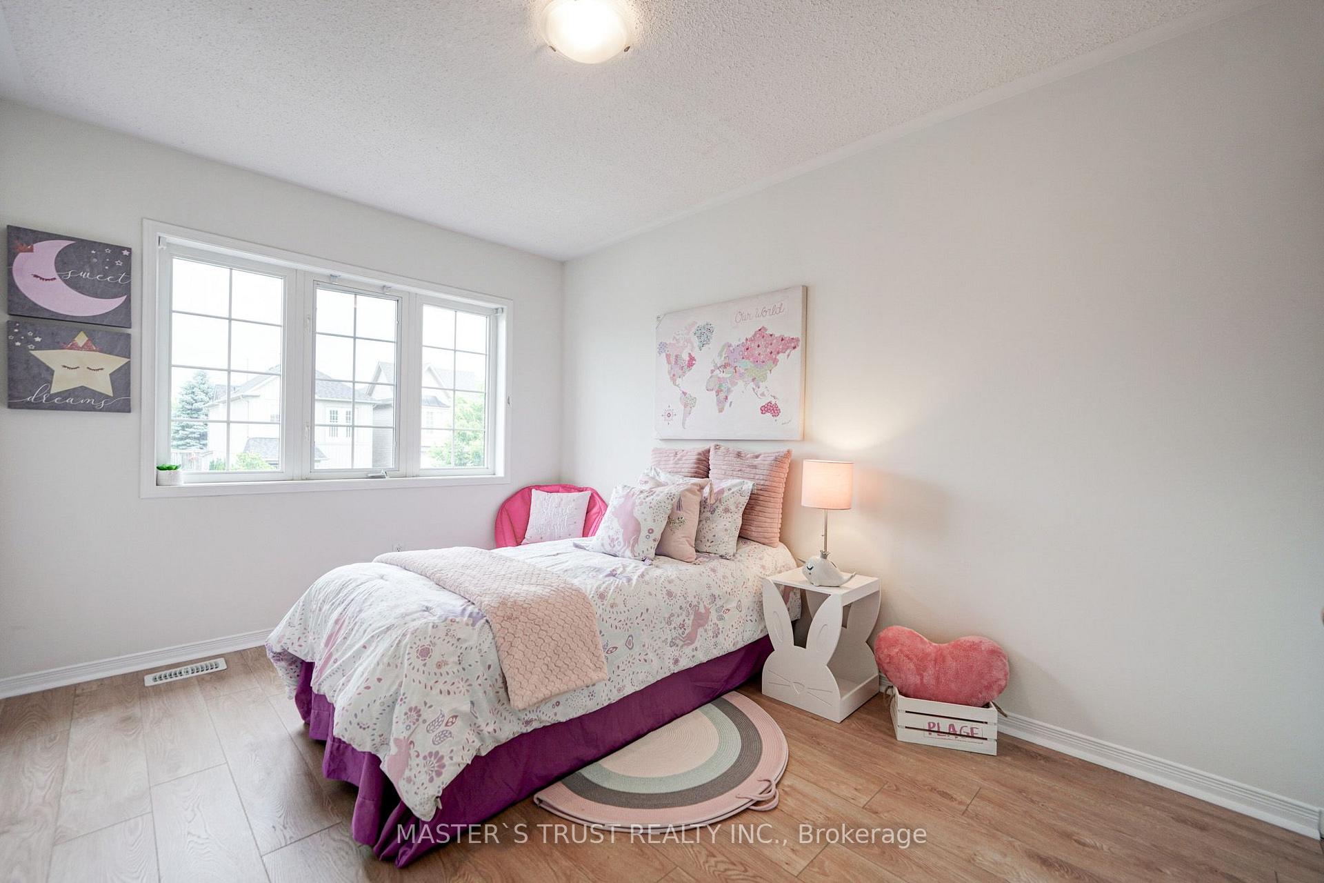 Photo 16 of 55 Bettina Place, Whitby, Rolling Acres — HOMEH