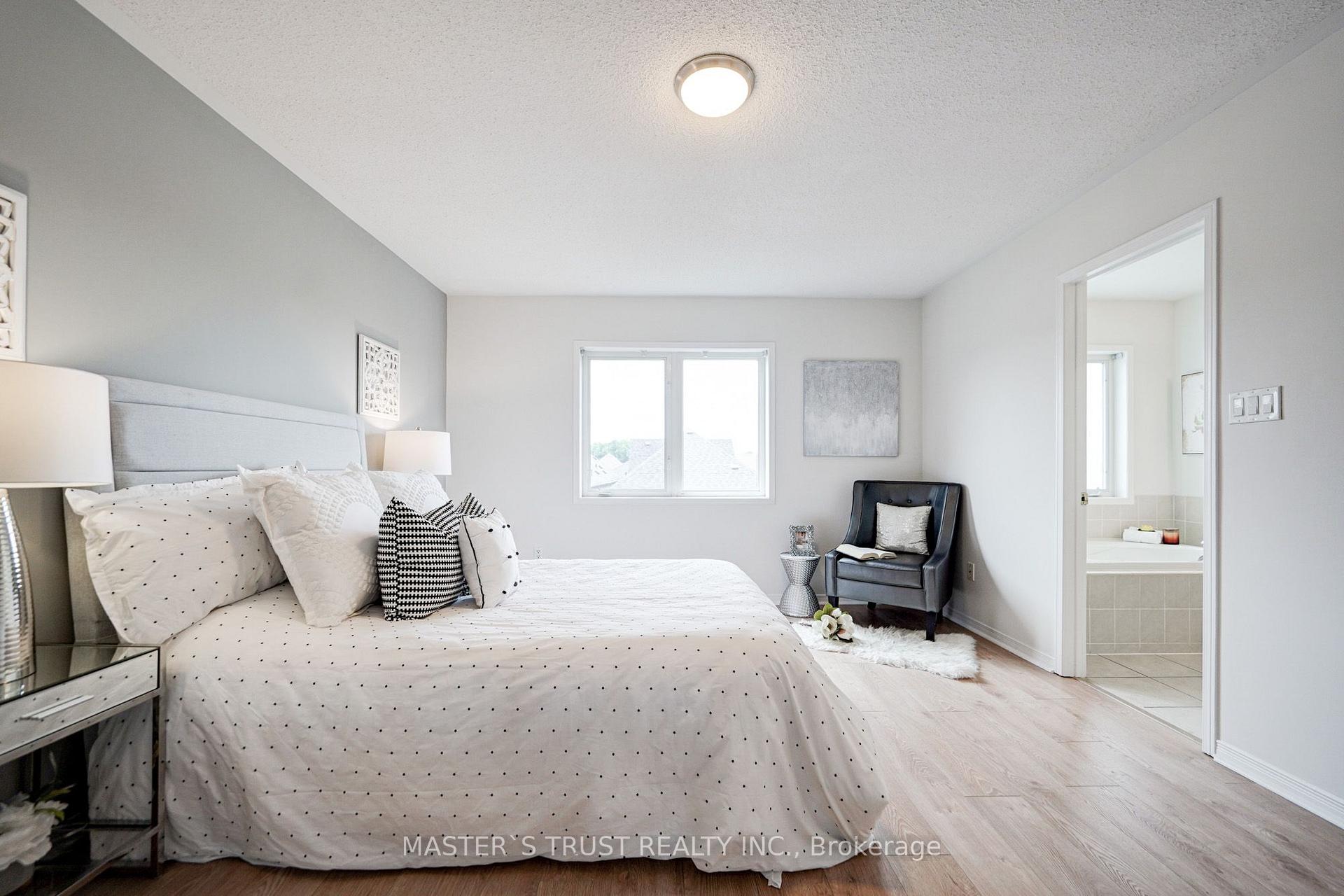 Photo 17 of 55 Bettina Place, Whitby, Rolling Acres — HOMEH