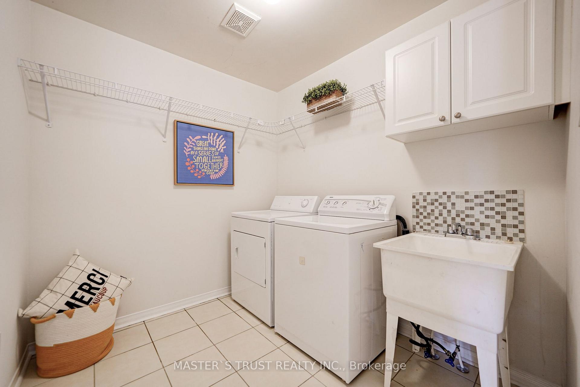 Photo 20 of 55 Bettina Place, Whitby, Rolling Acres — HOMEH