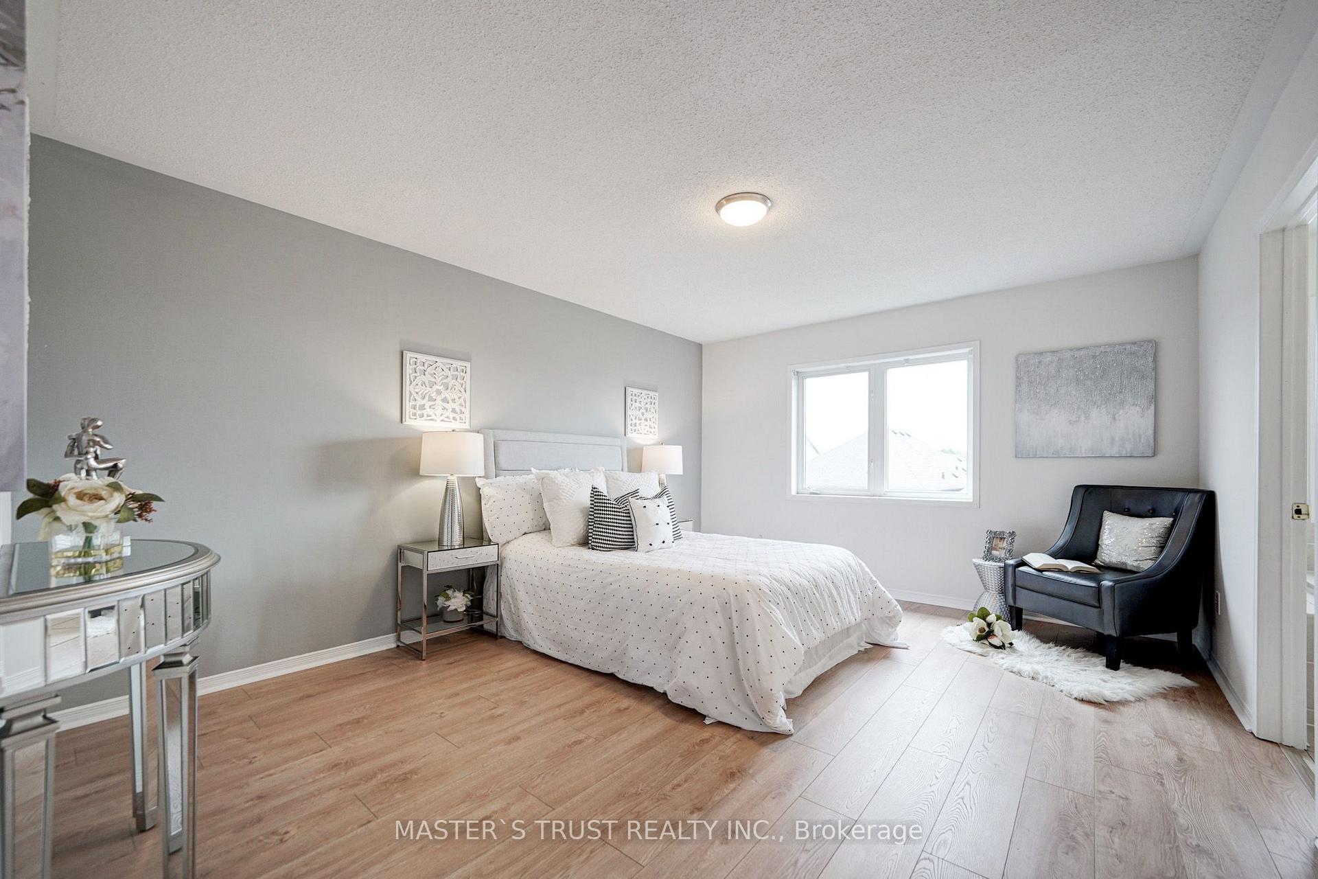 Photo 24 of 55 Bettina Place, Whitby, Rolling Acres — HOMEH
