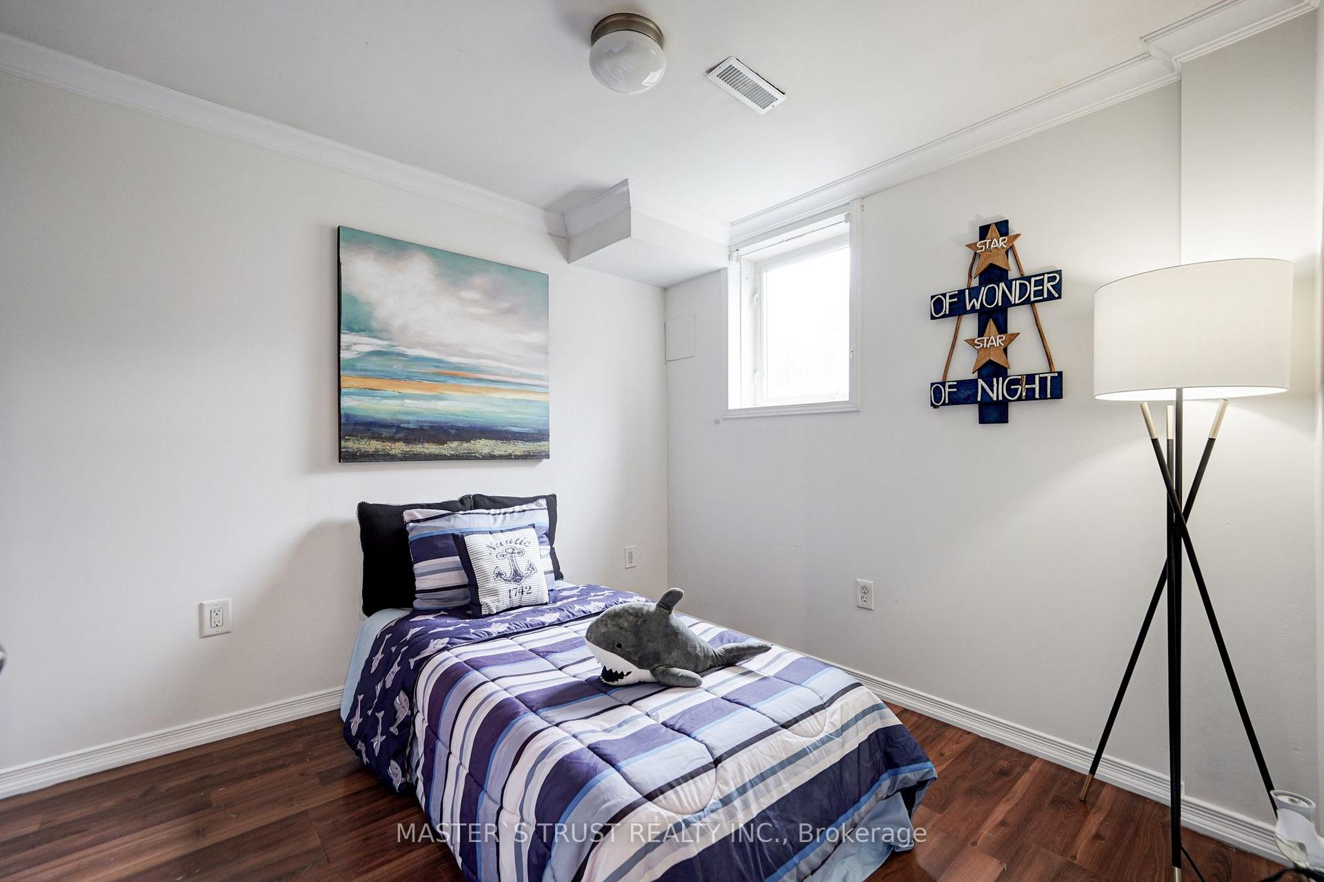 Photo 25 of 55 Bettina Place, Whitby, Rolling Acres — HOMEH