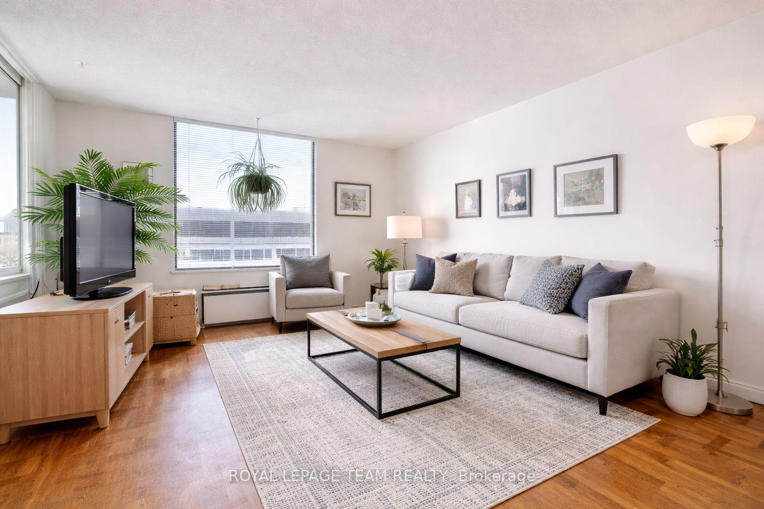 Photo 7 of Unit 1004, 40 Arthur Street E, Ottawa, West Centre Town — HOMEH