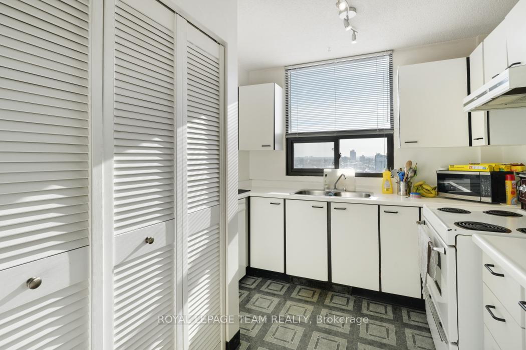 Photo 13 of Unit 1004, 40 Arthur Street E, Ottawa, West Centre Town — HOMEH