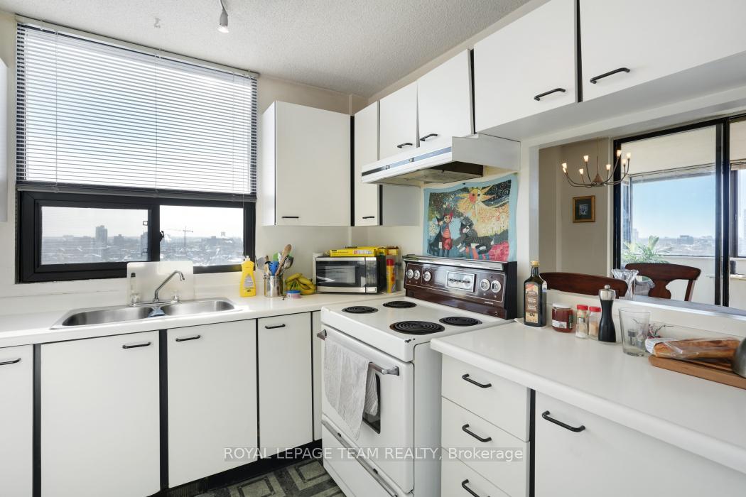 Photo 16 of Unit 1004, 40 Arthur Street E, Ottawa, West Centre Town — HOMEH