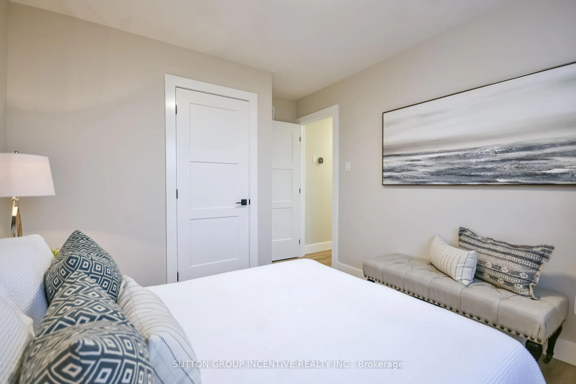 Photo 20 of 923 Ottawa Street, Midland — HOMEH