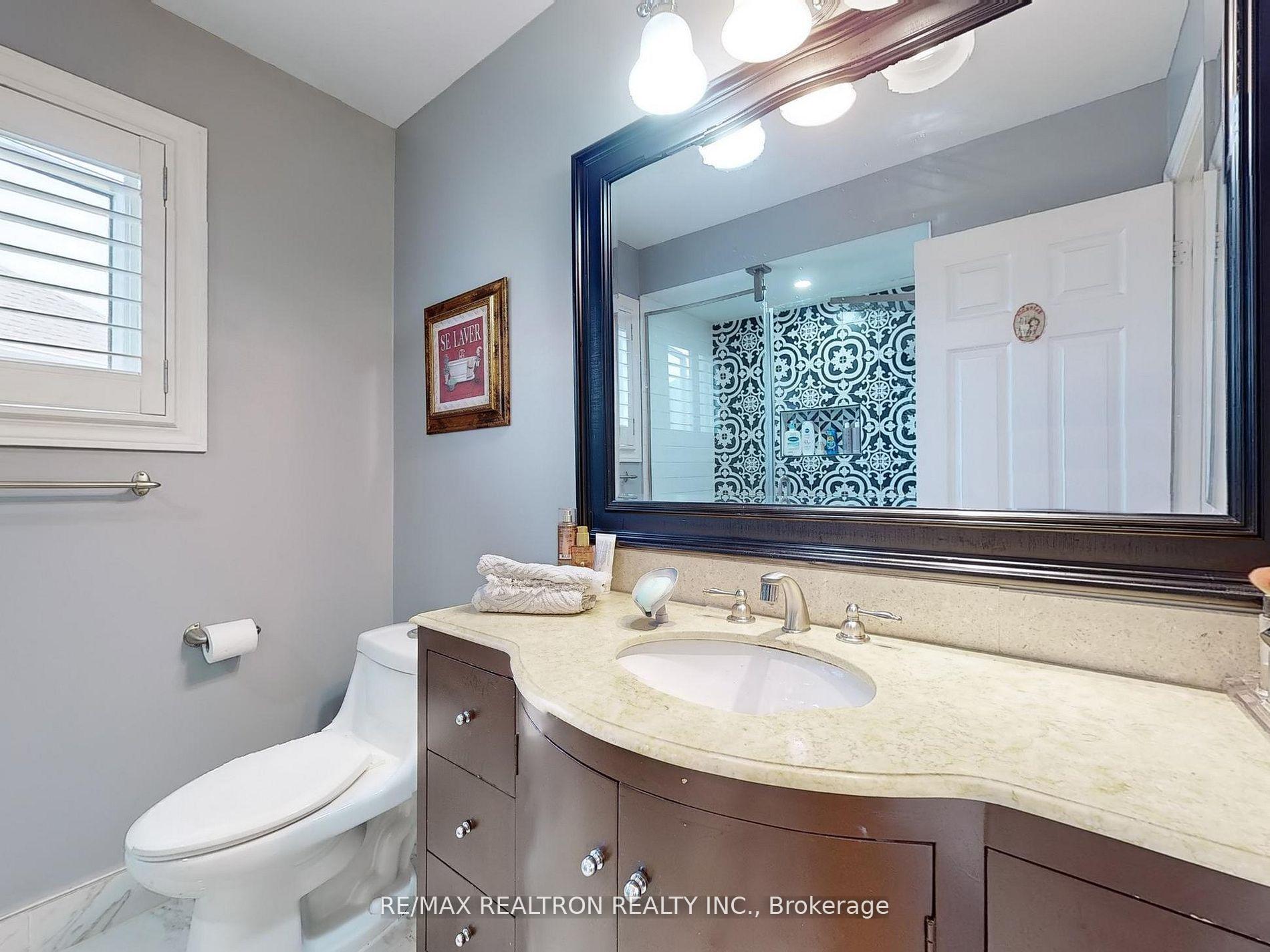 Photo 26 of 21 Watkins Glen Crescent, Aurora, Bayview Wellington — HOMEH