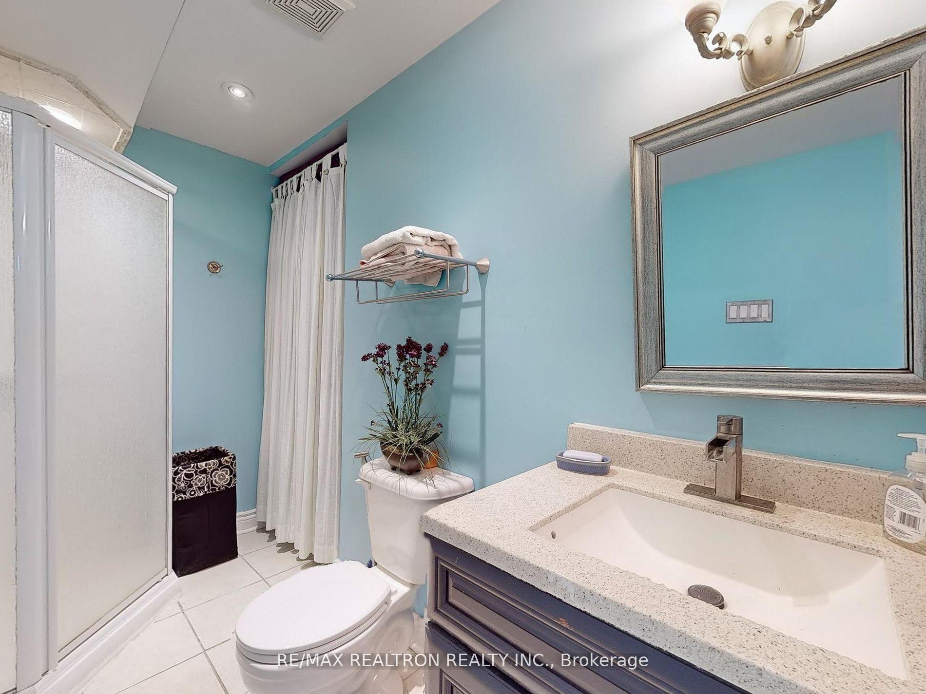 Photo 32 of 21 Watkins Glen Crescent, Aurora, Bayview Wellington — HOMEH