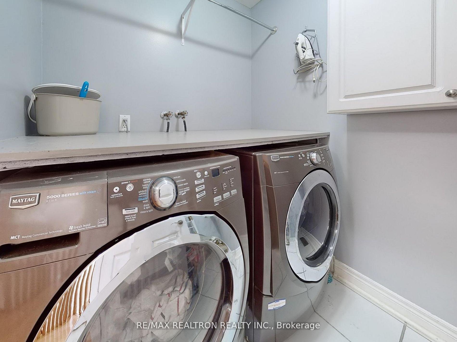 Photo 33 of 21 Watkins Glen Crescent, Aurora, Bayview Wellington — HOMEH