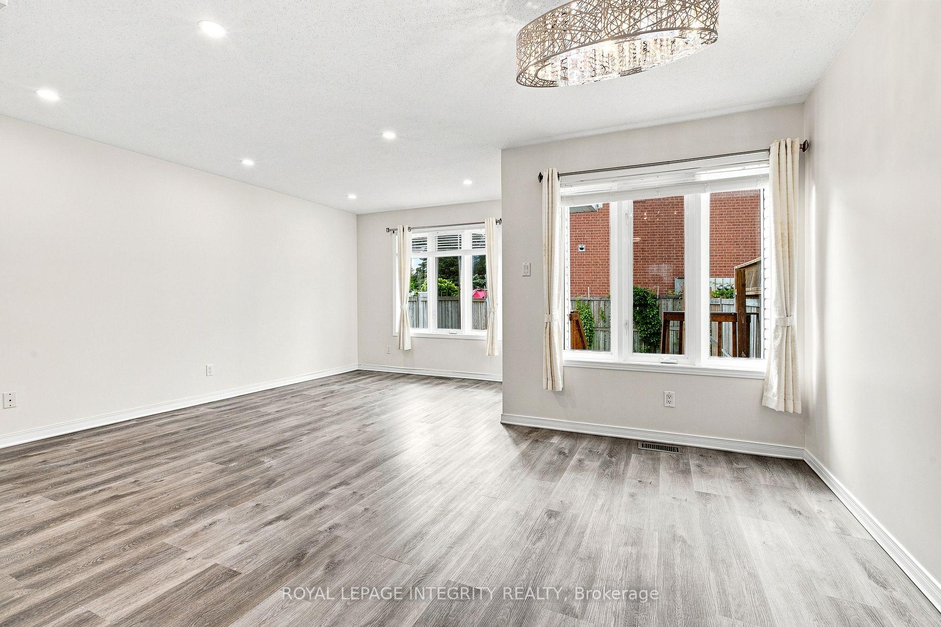 Photo 11 of 6 Crystal Park Crescent, Ottawa, Central Park — HOMEH