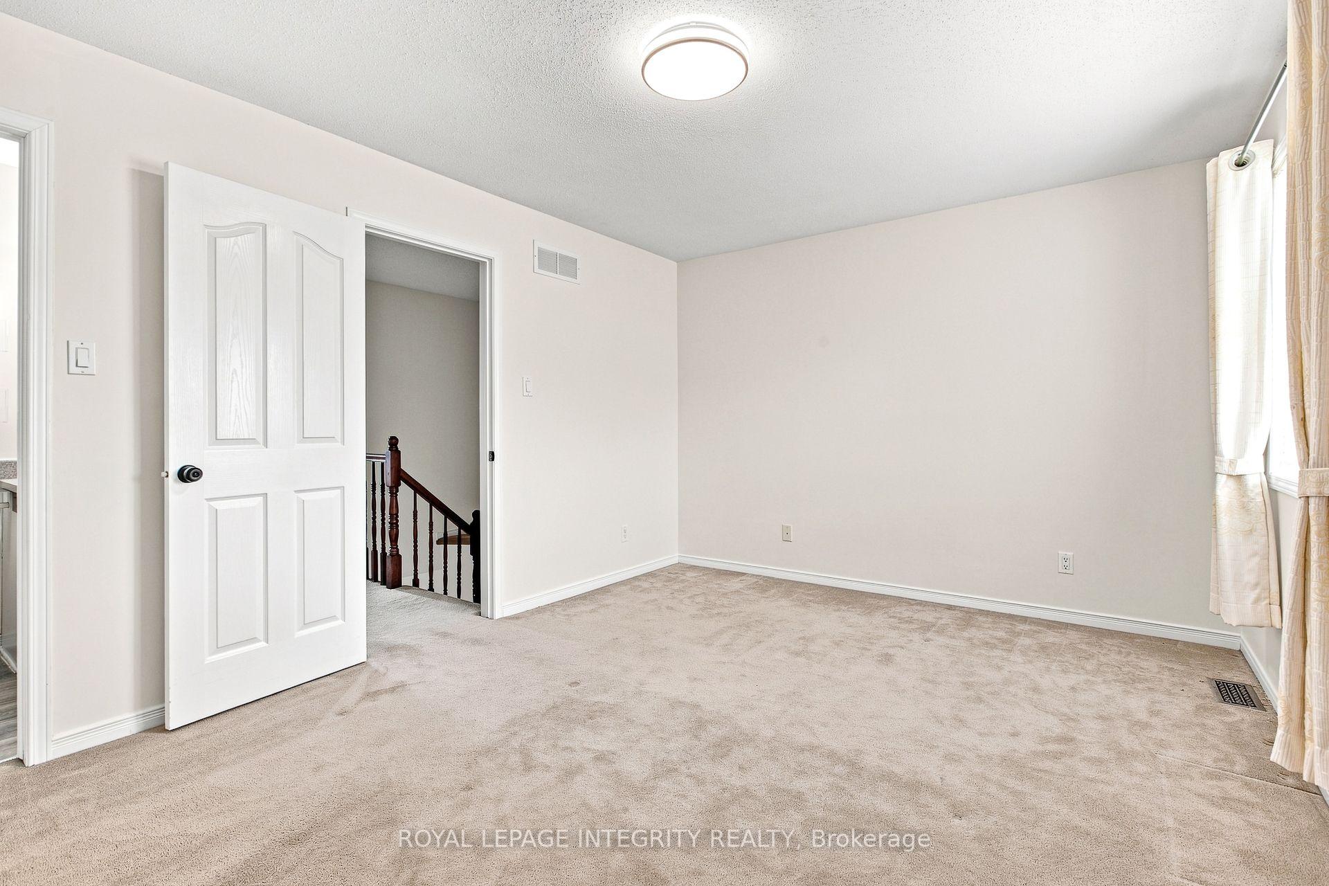 Photo 18 of 6 Crystal Park Crescent, Ottawa, Central Park — HOMEH