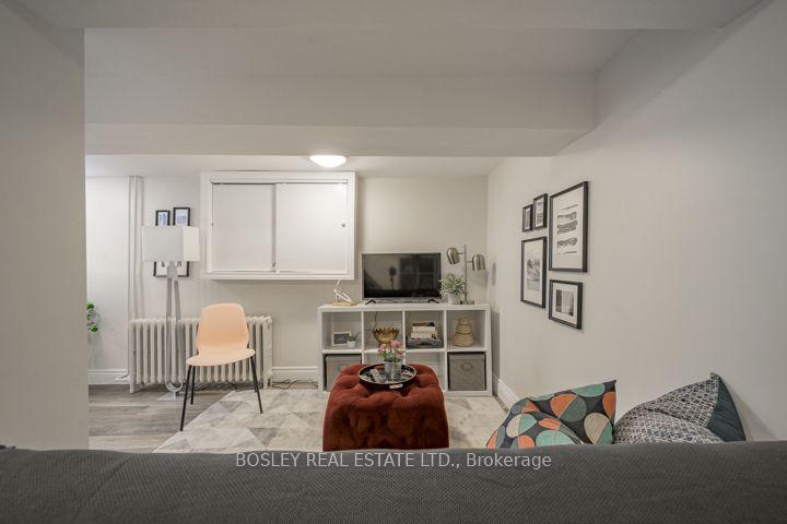 Photo 2 of Unit Basement, 15 Manor Road E, Toronto, Mount Pleasant West — HOMEH