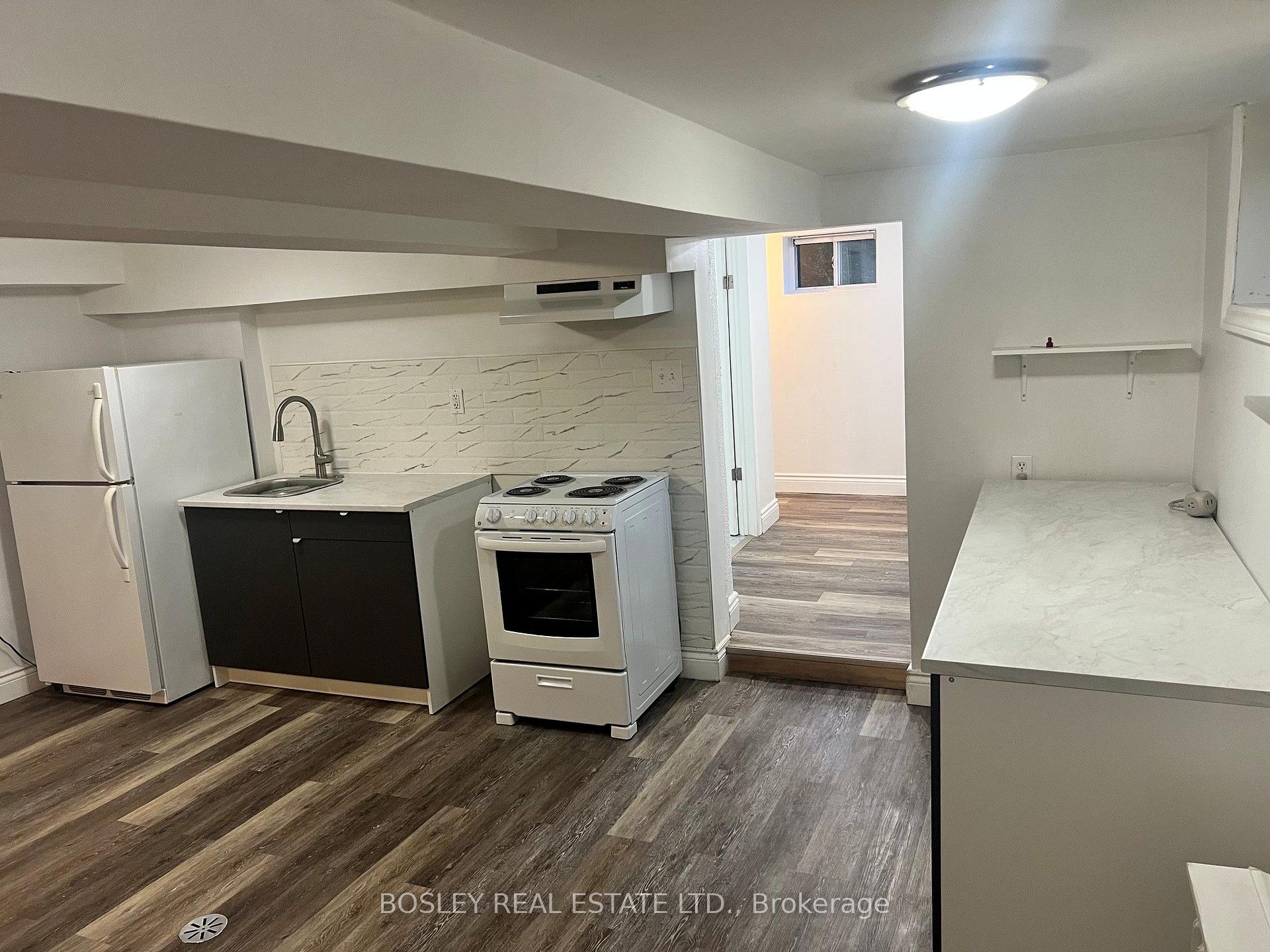 Photo 5 of Unit Basement, 15 Manor Road E, Toronto, Mount Pleasant West — HOMEH