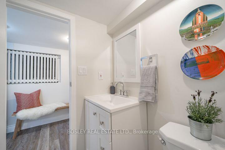 Photo 15 of Unit Basement, 15 Manor Road E, Toronto, Mount Pleasant West — HOMEH