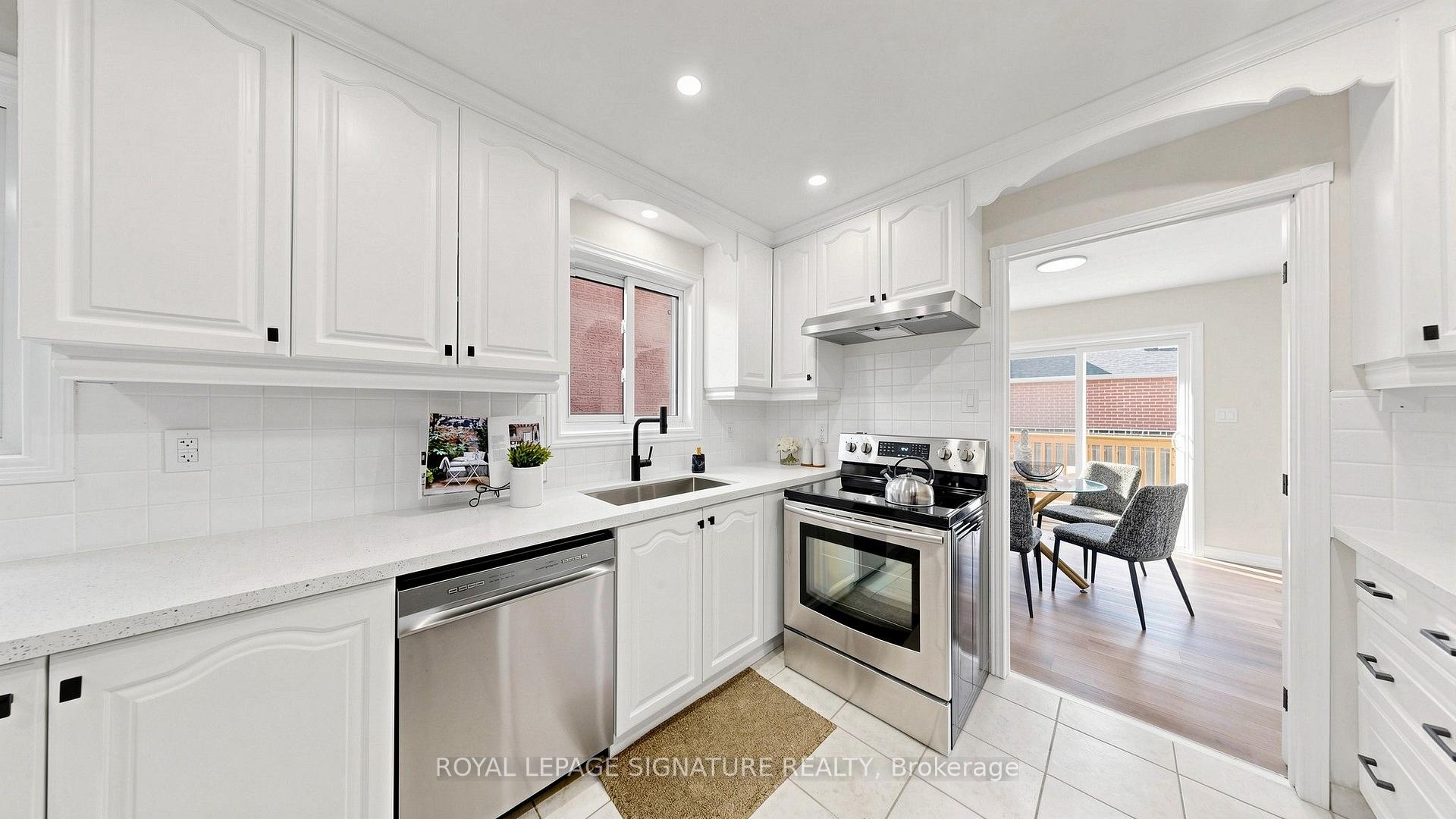 Photo 13 of 784 Galloway Crescent, Mississauga, Creditview — HOMEH