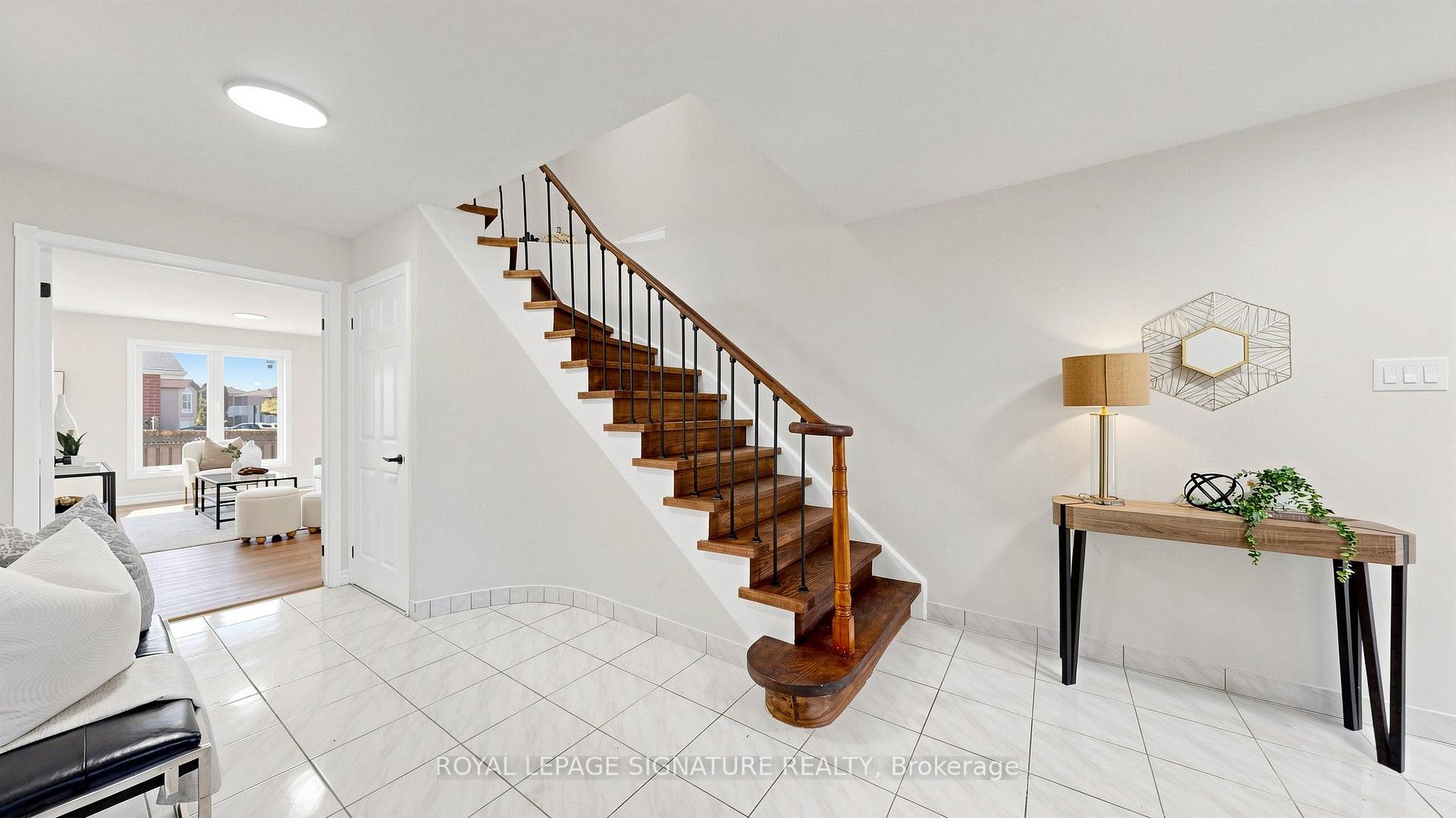 Photo 21 of 784 Galloway Crescent, Mississauga, Creditview — HOMEH
