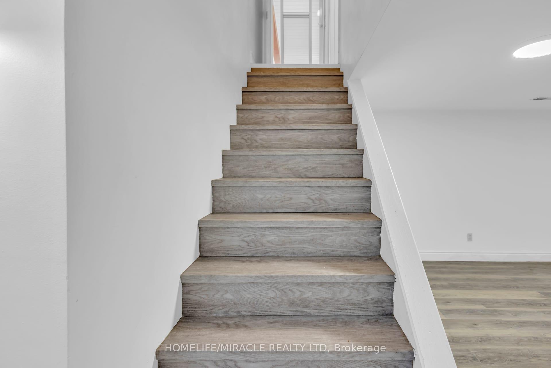 Photo 25 of 72 Massey Avenue, Kitchener, Rockway — HOMEH