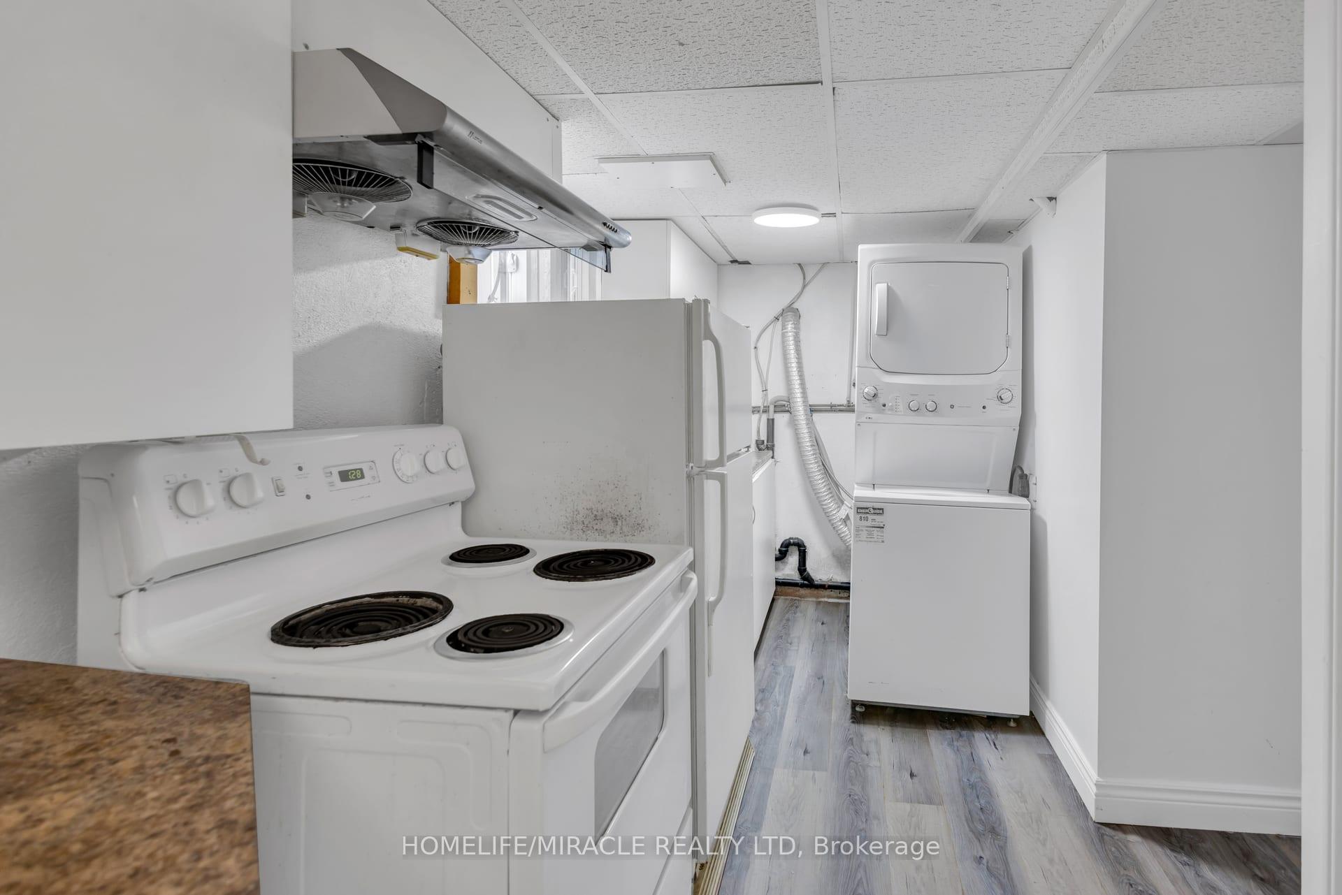 Photo 36 of 72 Massey Avenue, Kitchener, Rockway — HOMEH