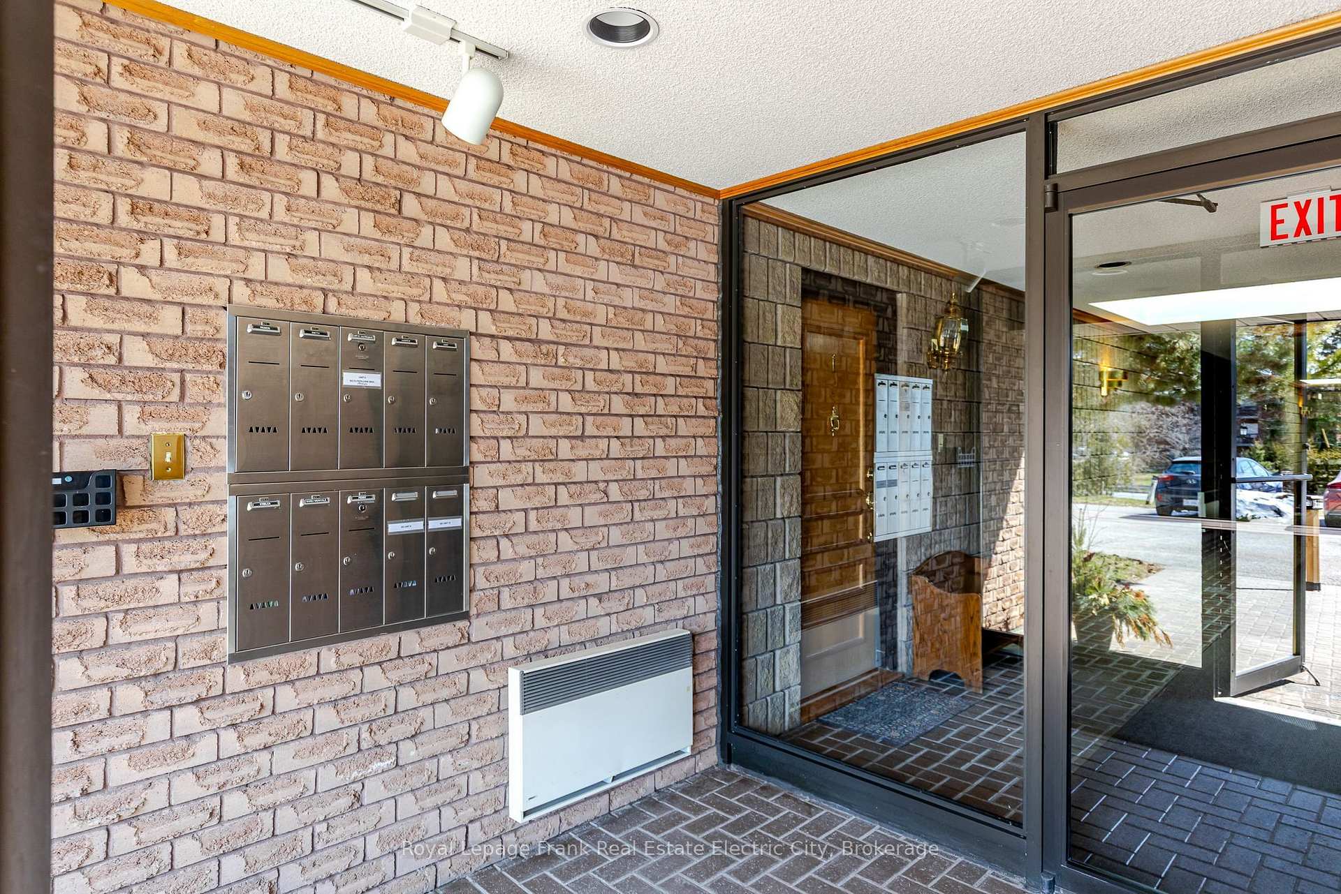Photo 4 of Unit 6, 685 Whitaker Street, Peterborough, Ashburnham Ward 4 — HOMEH