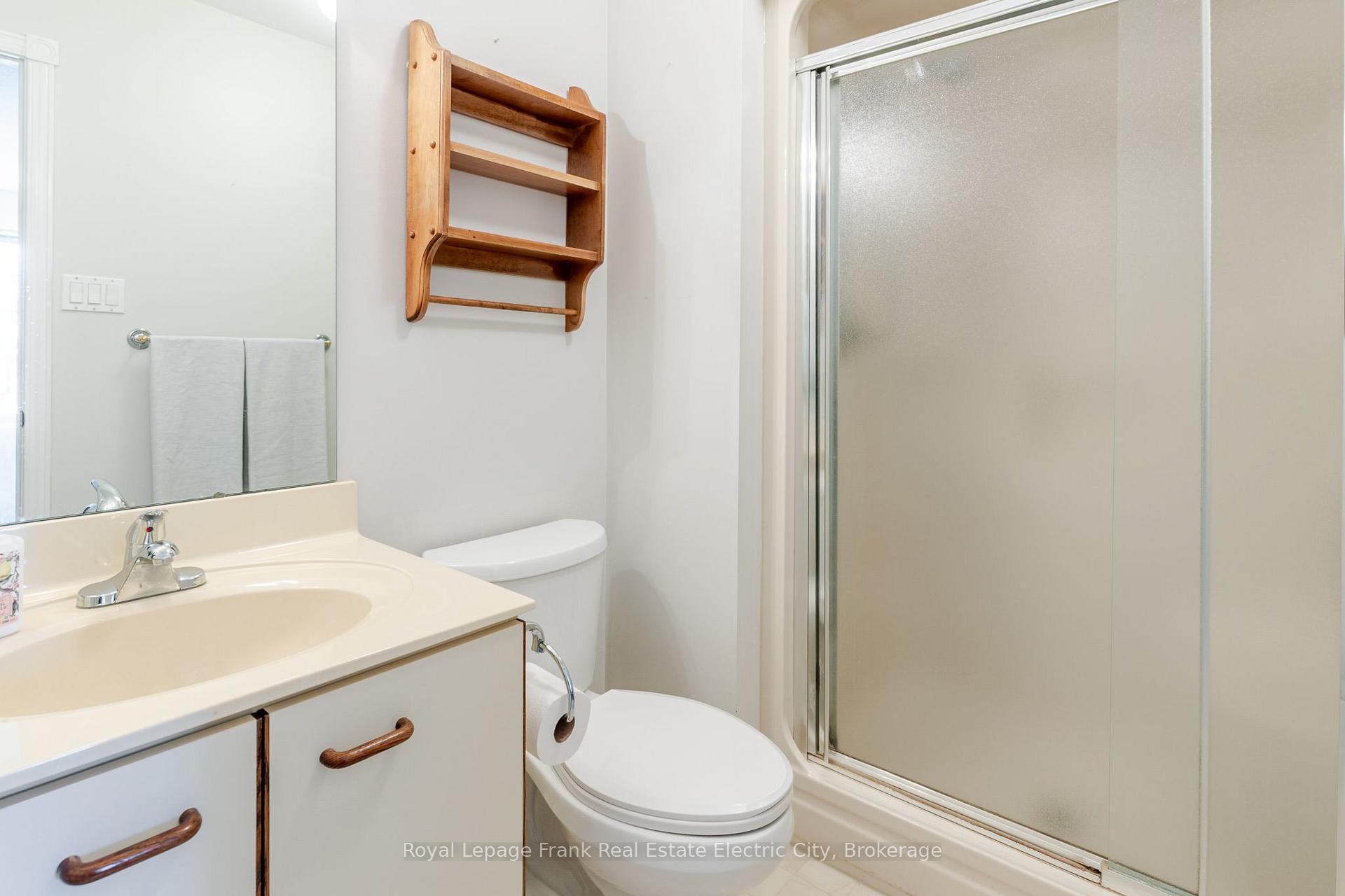 Photo 22 of Unit 6, 685 Whitaker Street, Peterborough, Ashburnham Ward 4 — HOMEH