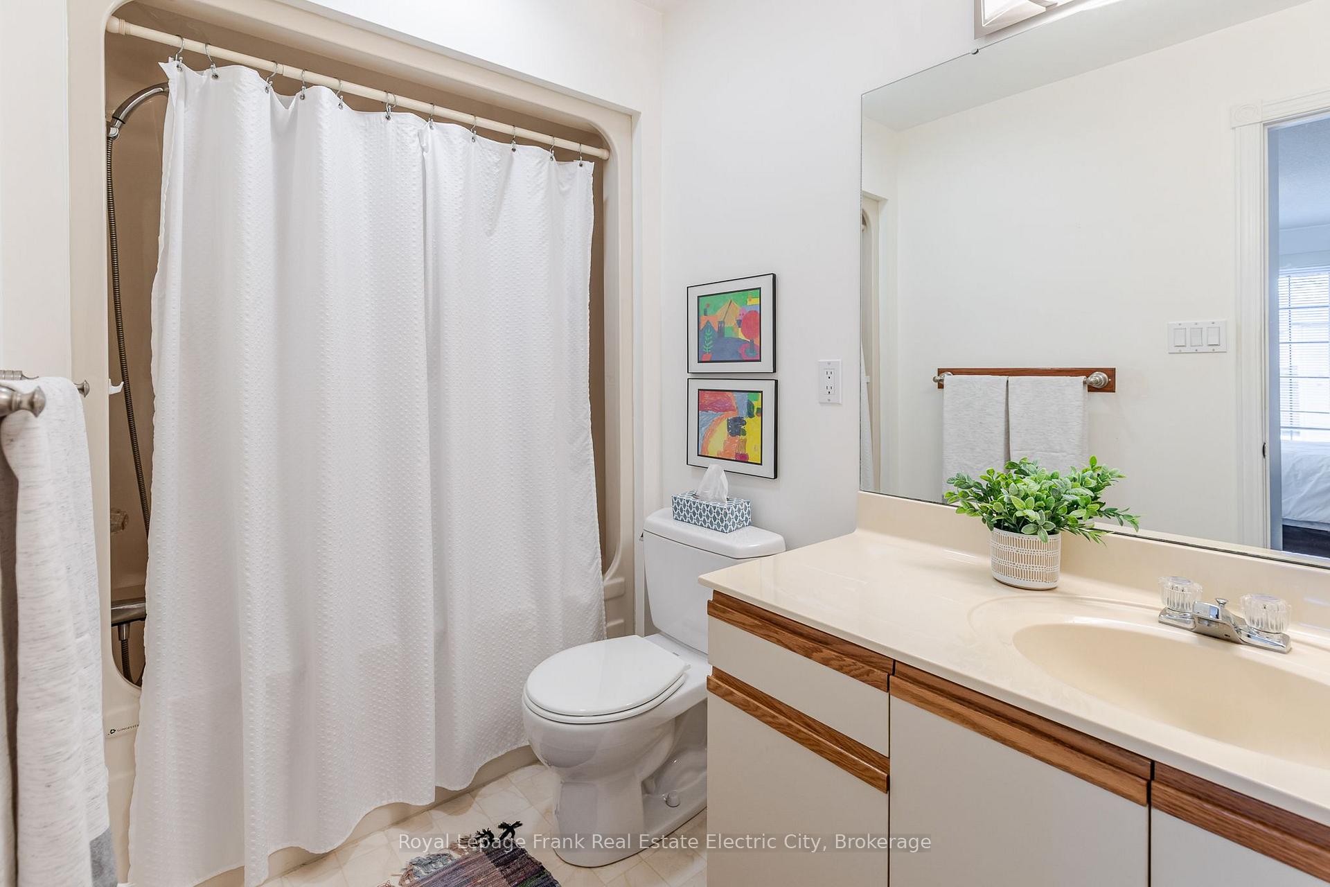 Photo 27 of Unit 6, 685 Whitaker Street, Peterborough, Ashburnham Ward 4 — HOMEH