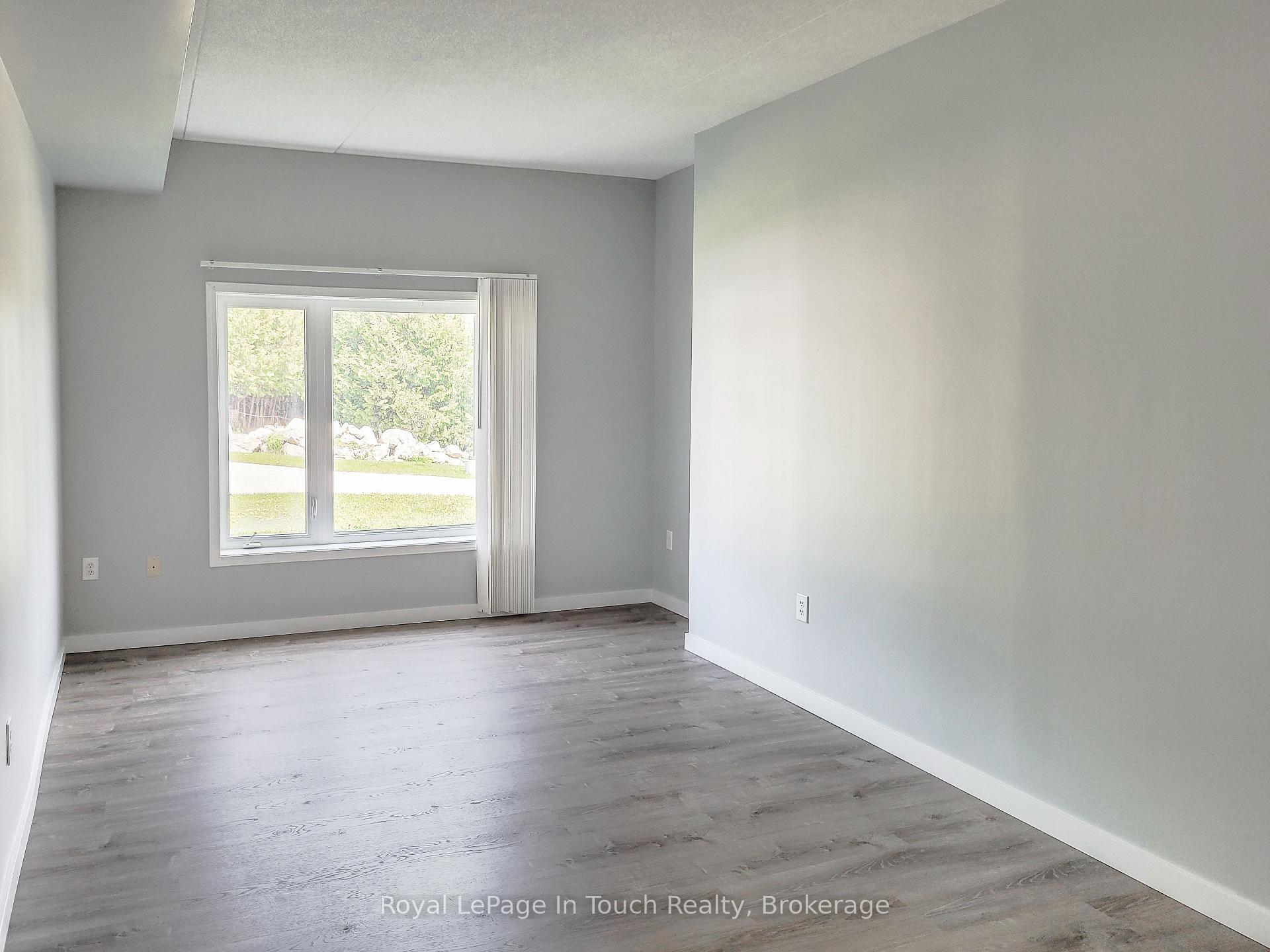 Photo 9 of Unit 102, 333 Lafontaine Road W, Tiny, Rural Tiny — HOMEH