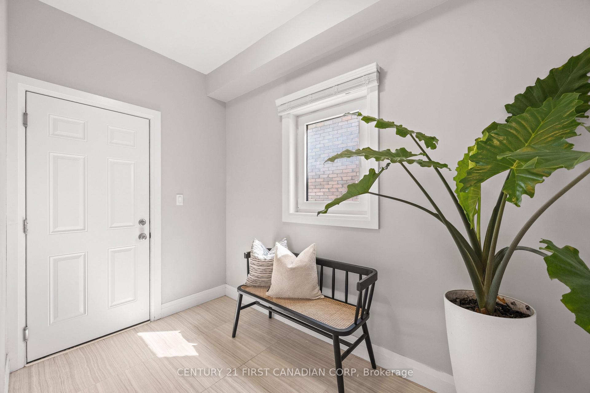 Photo 16 of 753 Superior Drive, London, North B — HOMEH