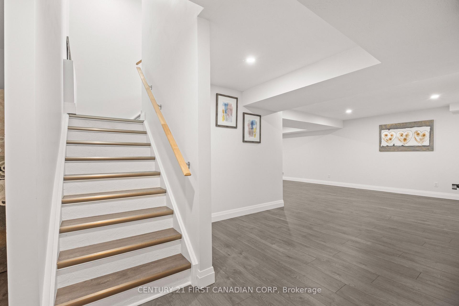 Photo 29 of 753 Superior Drive, London, North B — HOMEH
