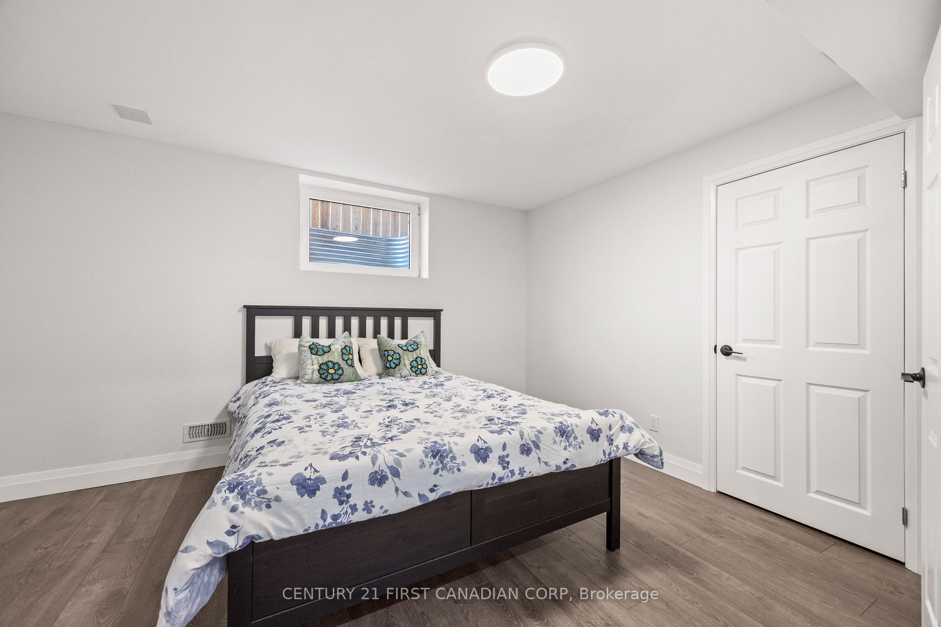 Photo 32 of 753 Superior Drive, London, North B — HOMEH