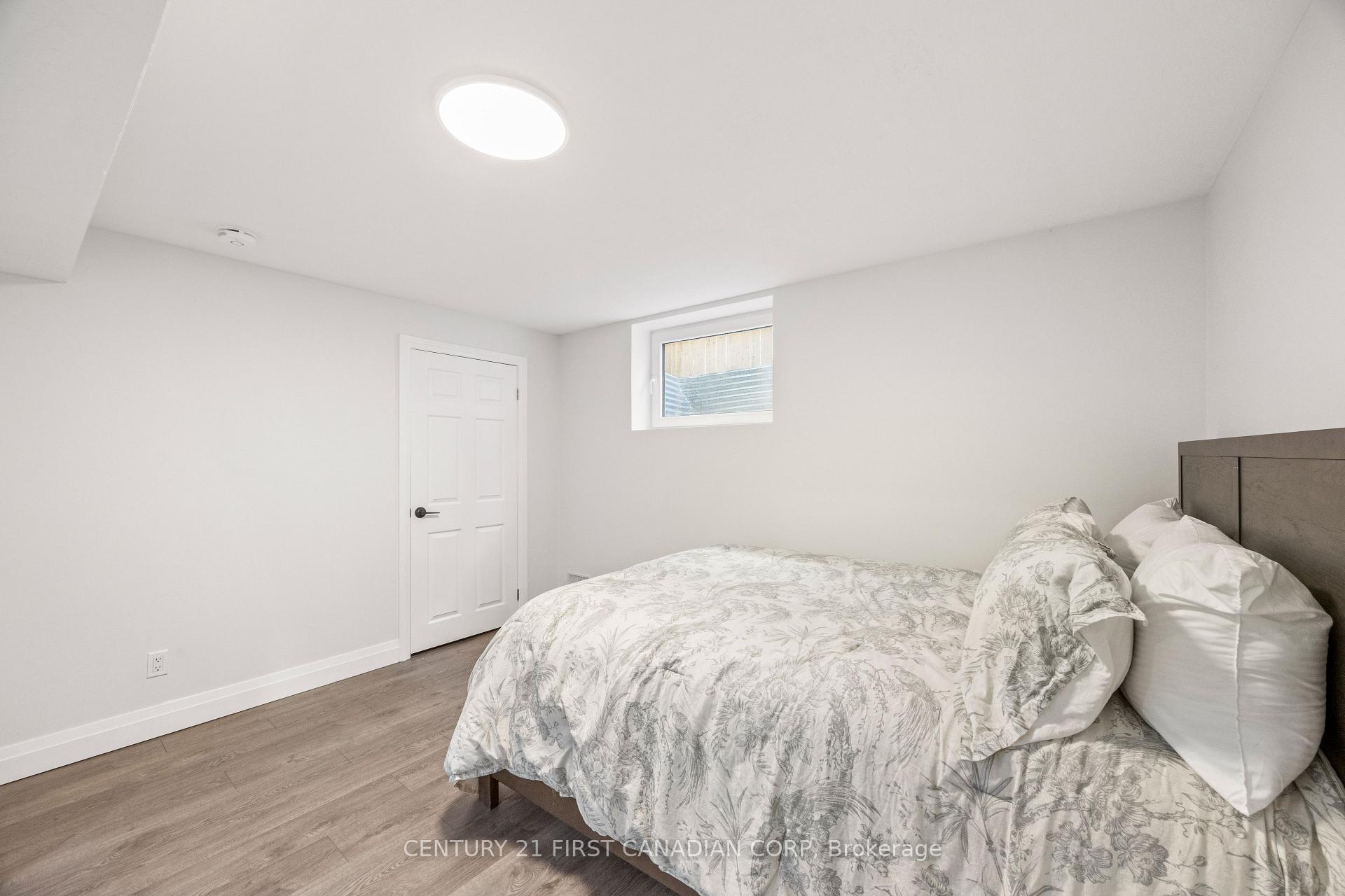Photo 33 of 753 Superior Drive, London, North B — HOMEH
