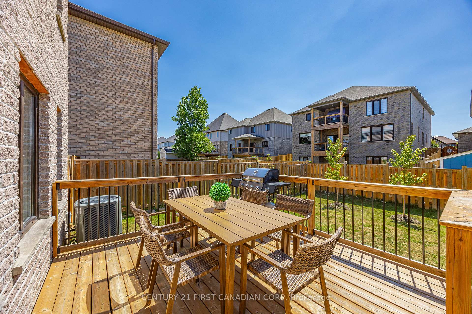 Photo 40 of 753 Superior Drive, London, North B — HOMEH