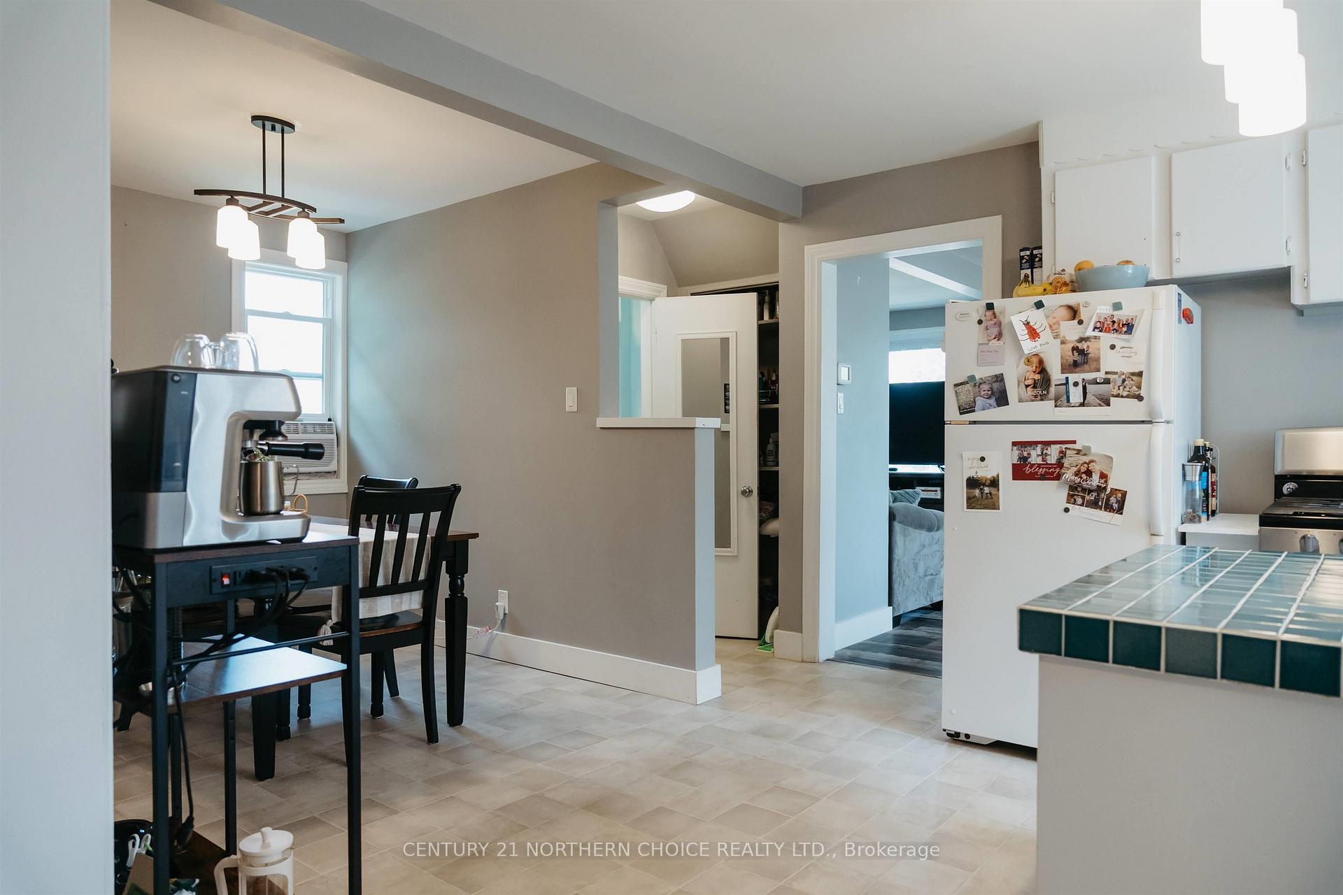 Photo 6 of 1125 Eighth Street N, Kenora, Evergreen — HOMEH